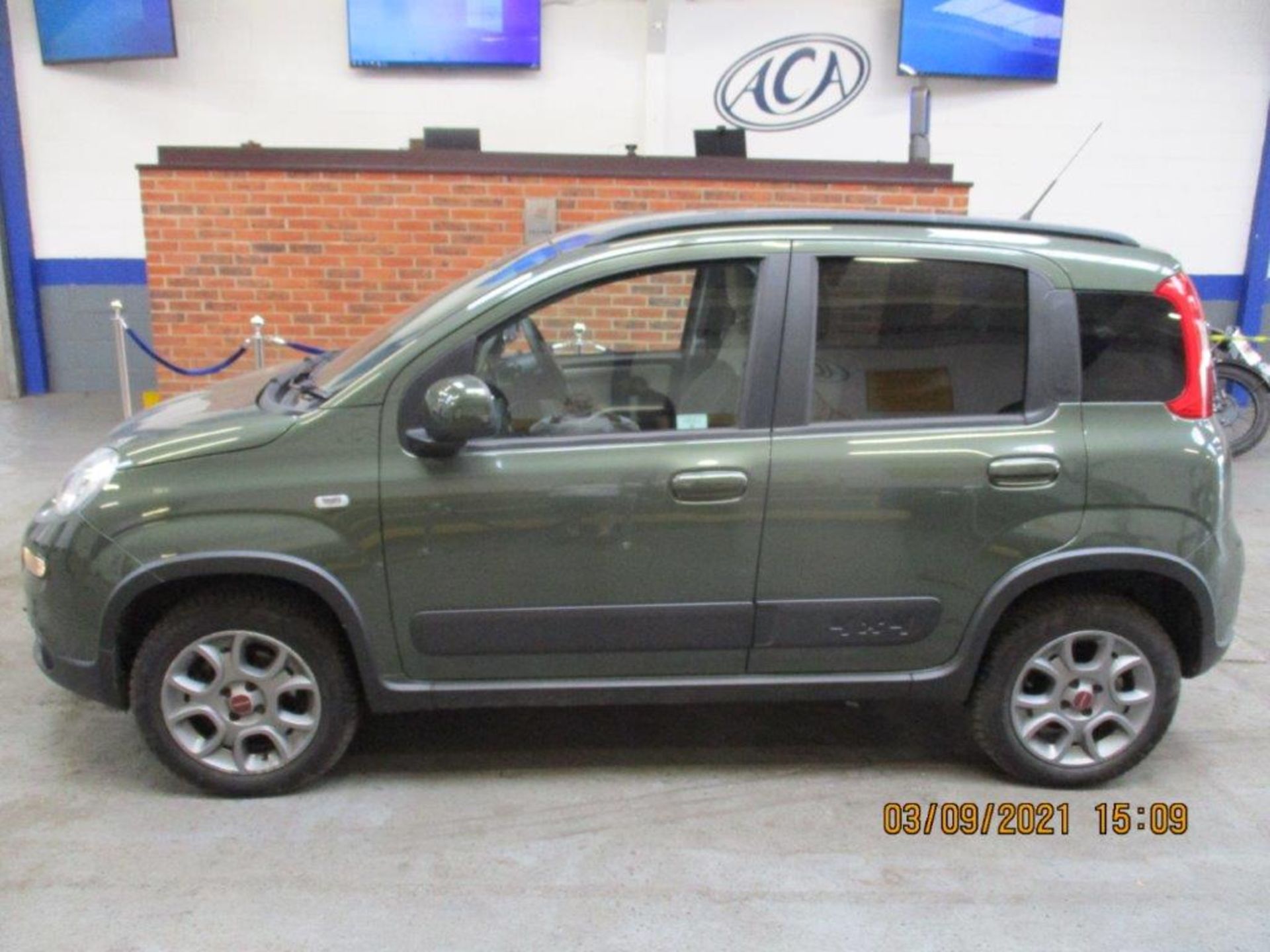 13 13 Fiat Panda Twinair 4X4 - Image 2 of 20