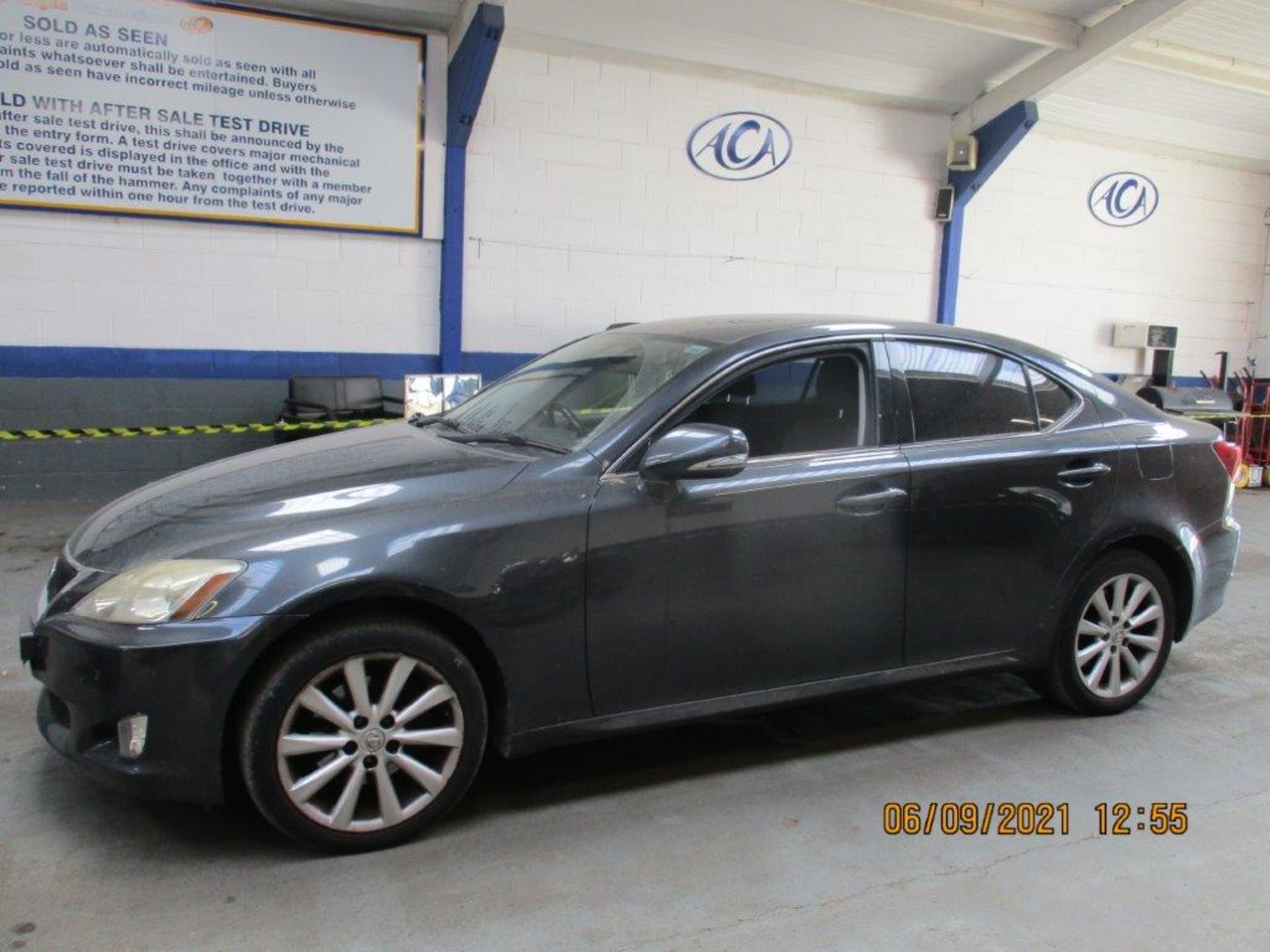 59 09 Lexus iS 220d SE