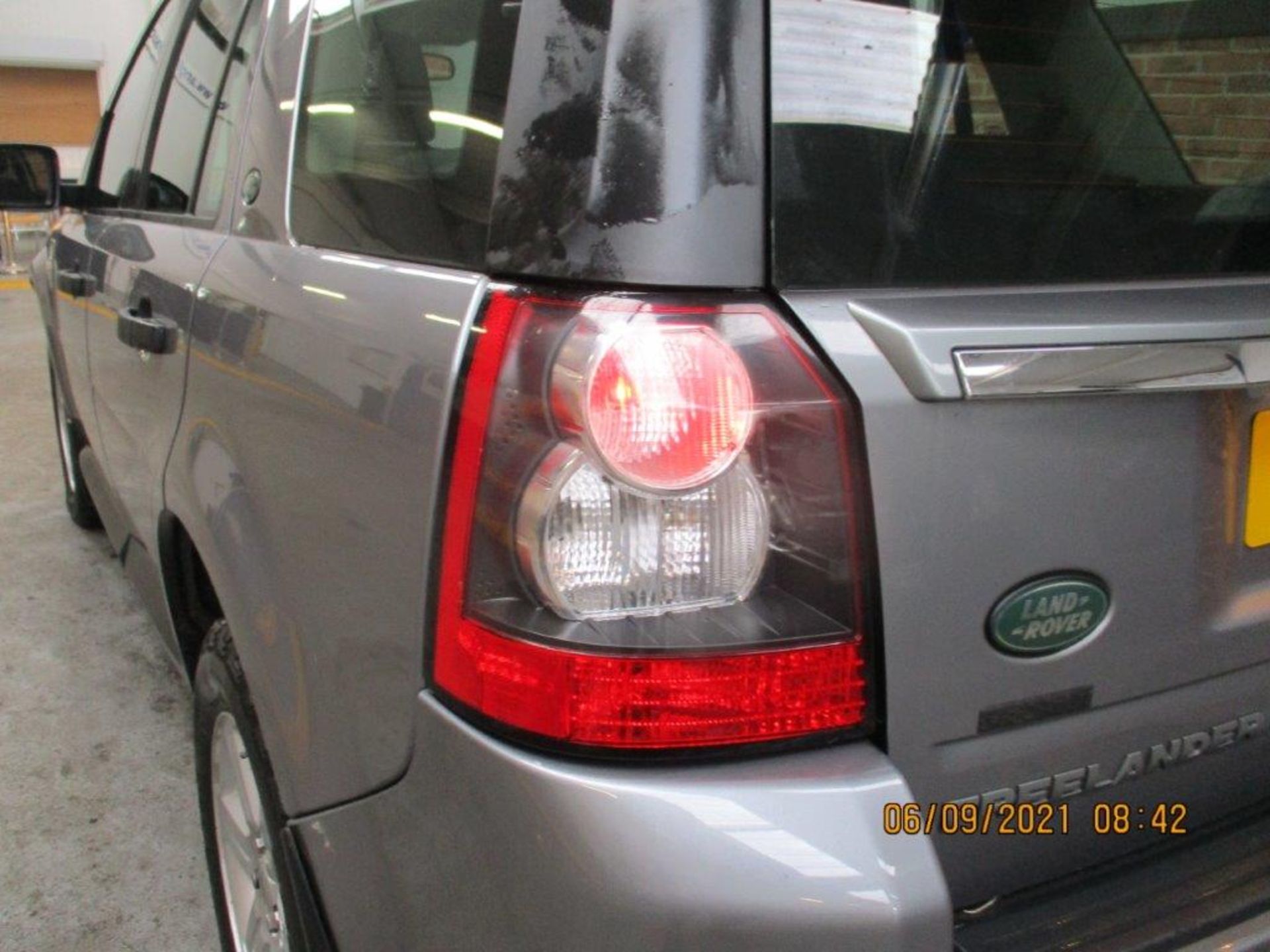 12 12 Land Rover Freelander GS TD4 - Image 10 of 20