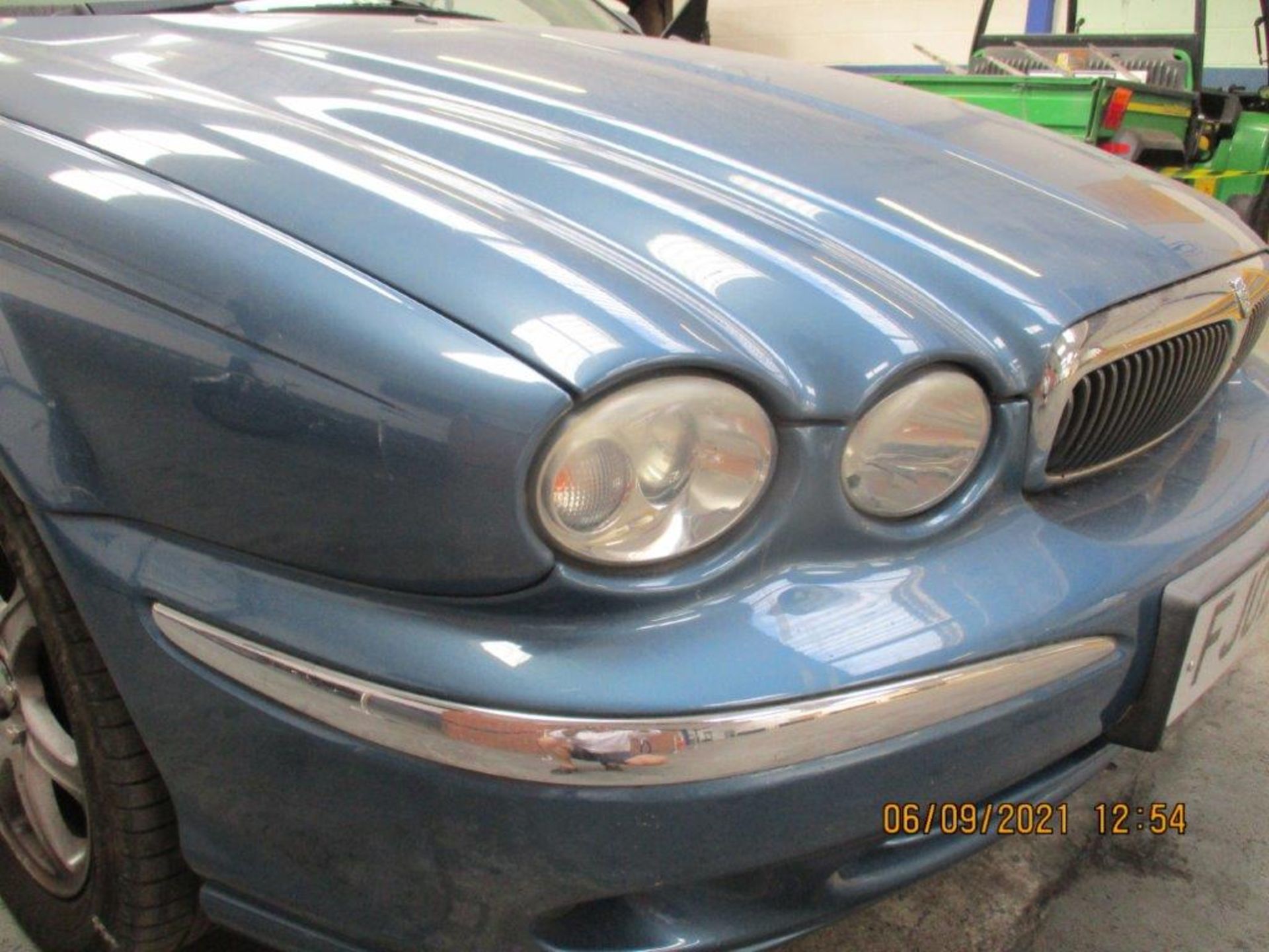 02 02 Jaguar X Type V6 SE - Image 3 of 17