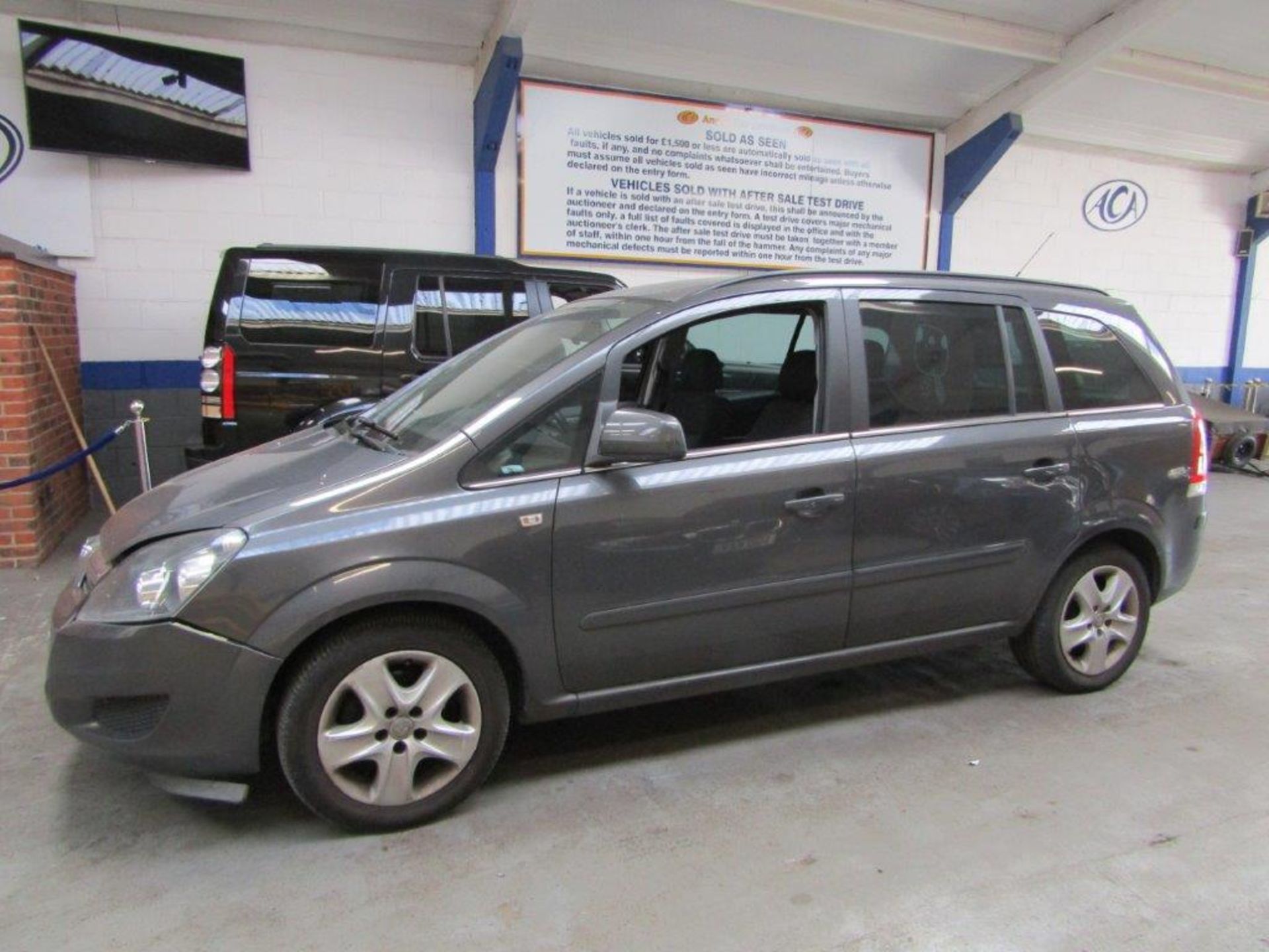 61 11 Vauxhall Zafira Exclusiv