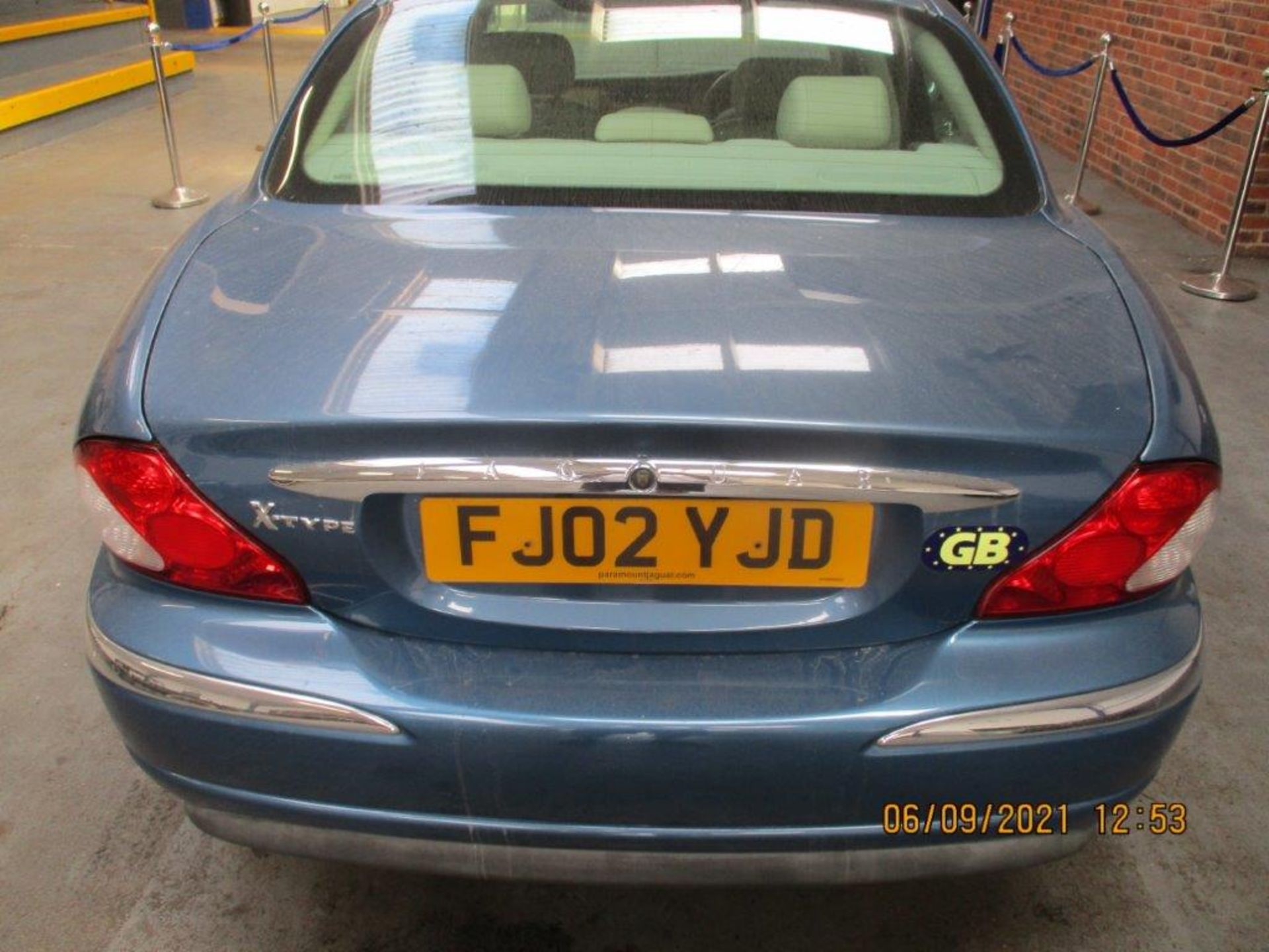 02 02 Jaguar X Type V6 SE - Image 10 of 17