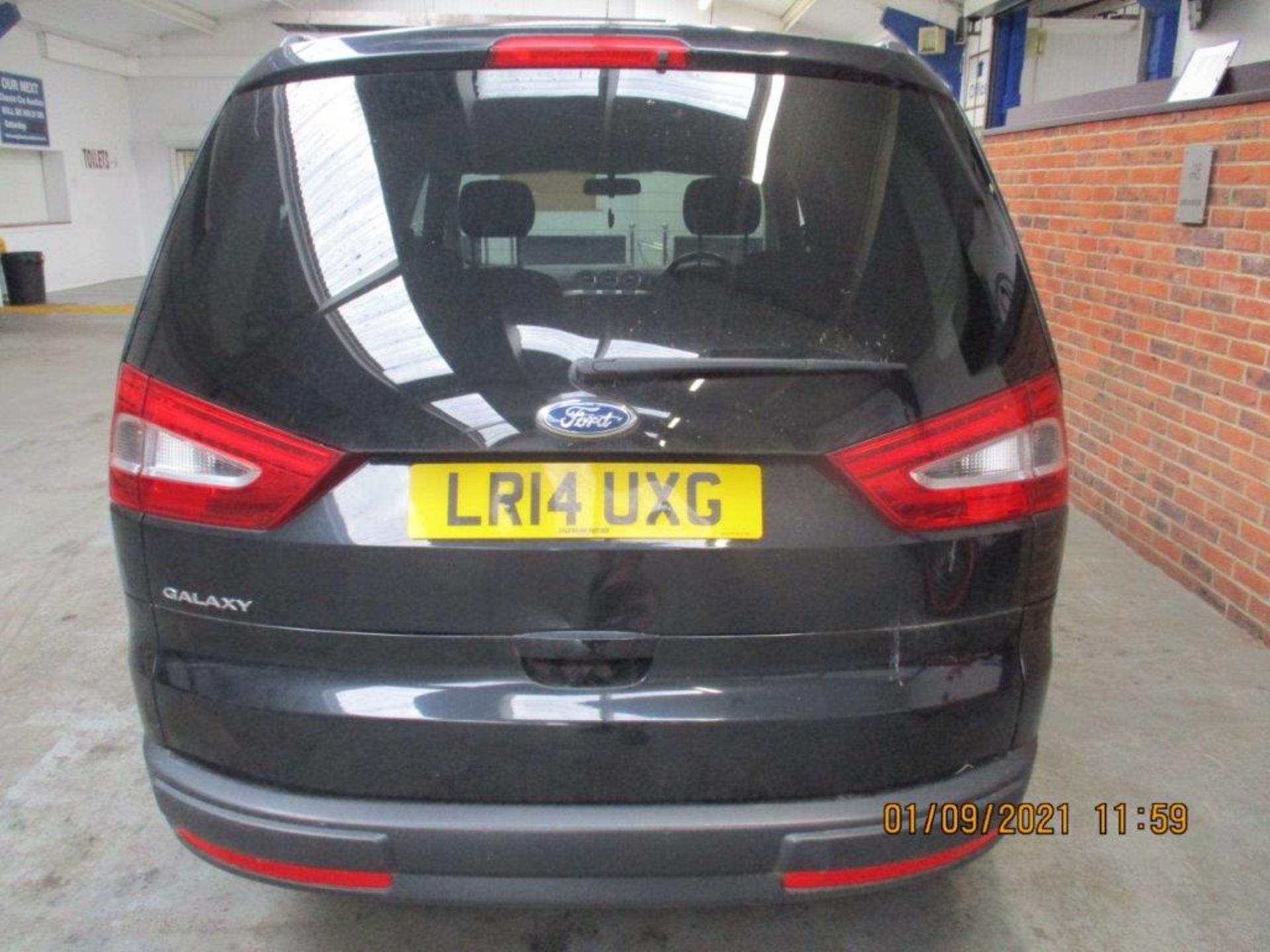 14 14 Ford Galaxy Zetec TDCi - Image 3 of 17