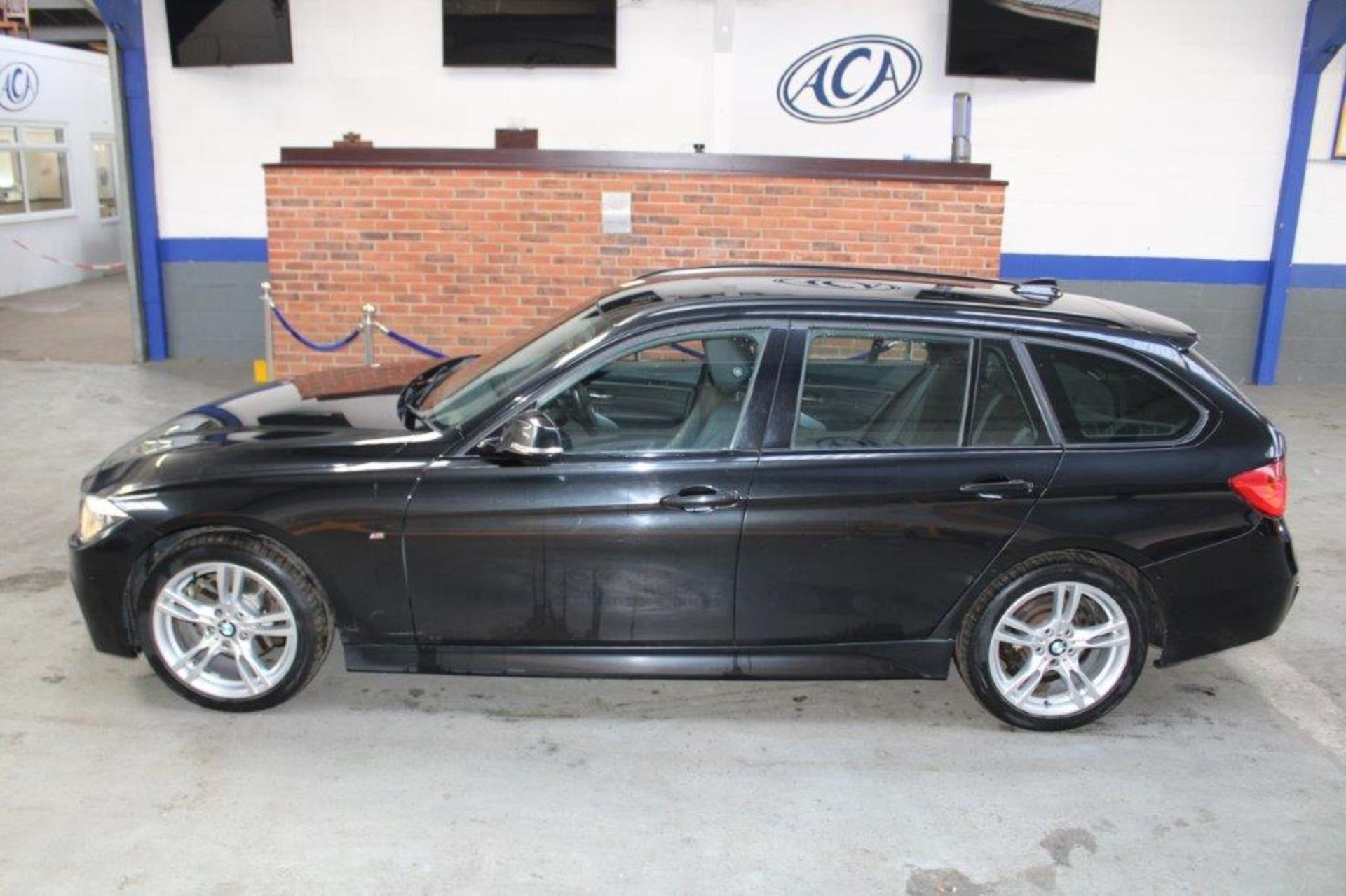 63 14 BMW 320D XDrive M Sport - Image 2 of 27