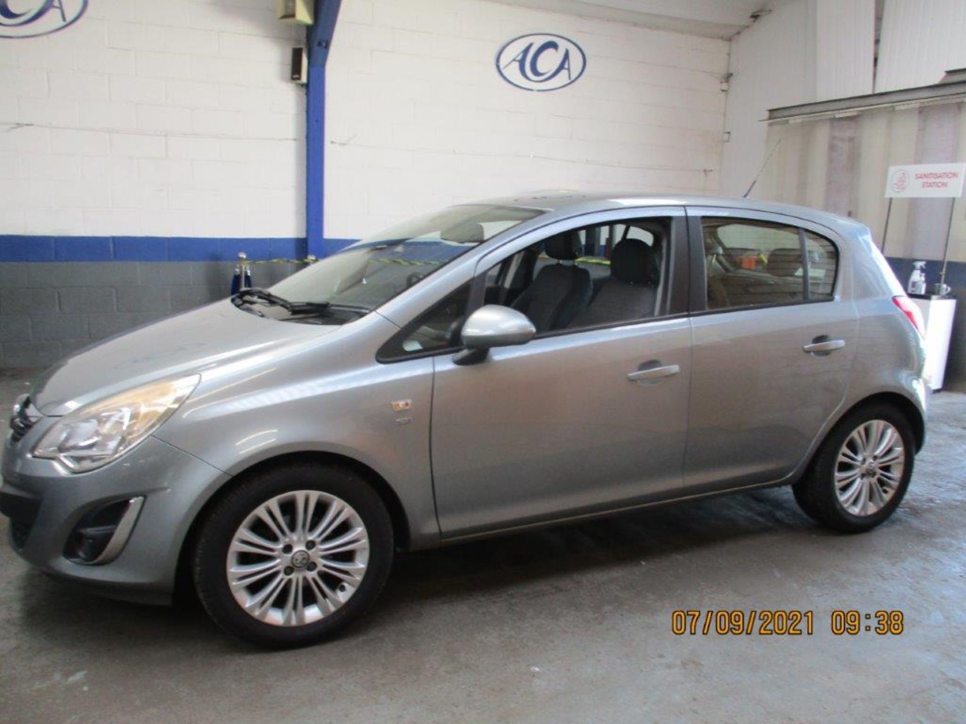 12 12 Vauxhall Corsa SE