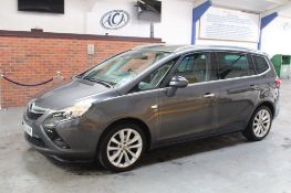 12 12 Vauxhall Zafira Tourer SE T