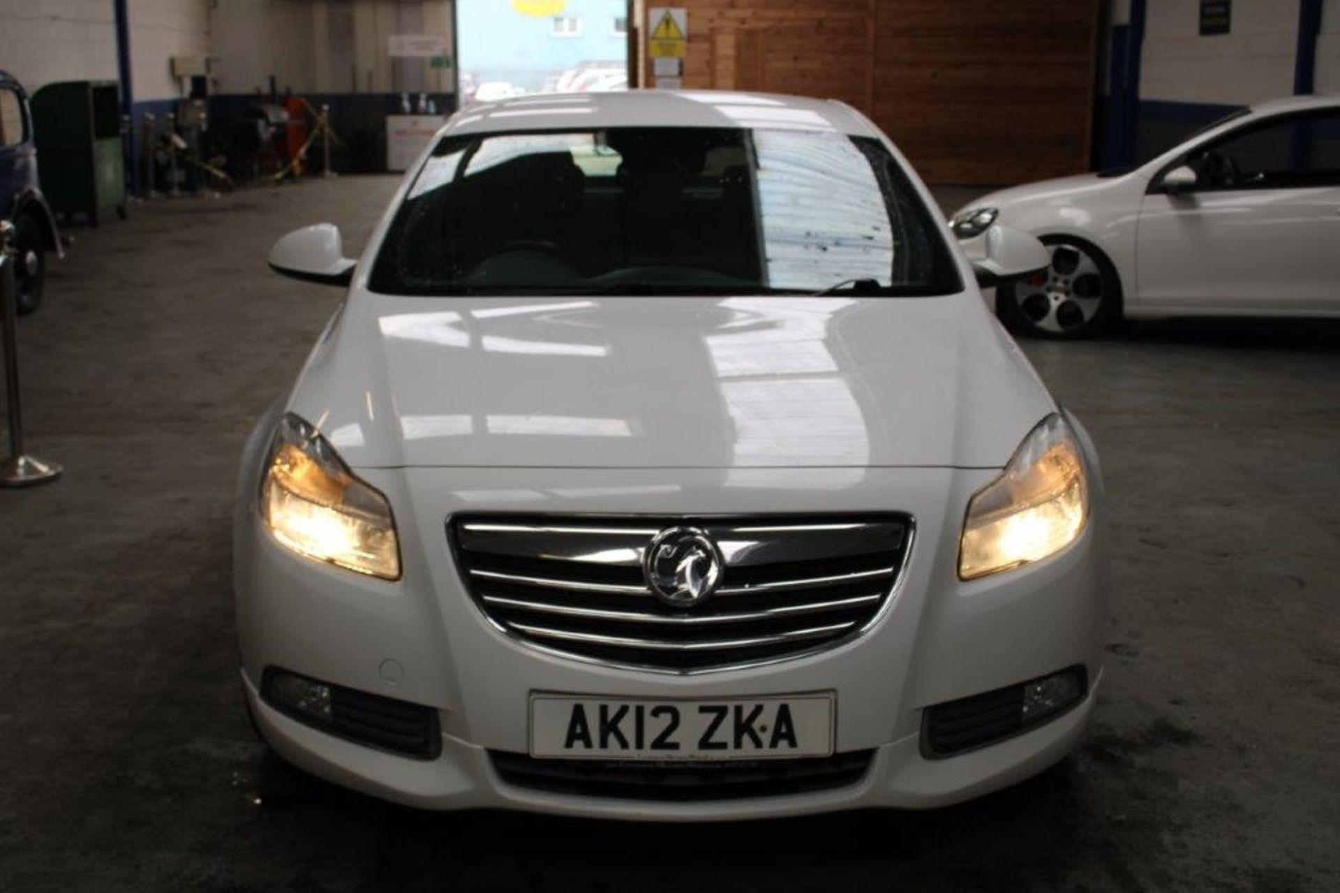 12 12 Vauxhall Insignia SRI Nav VX - Image 18 of 27