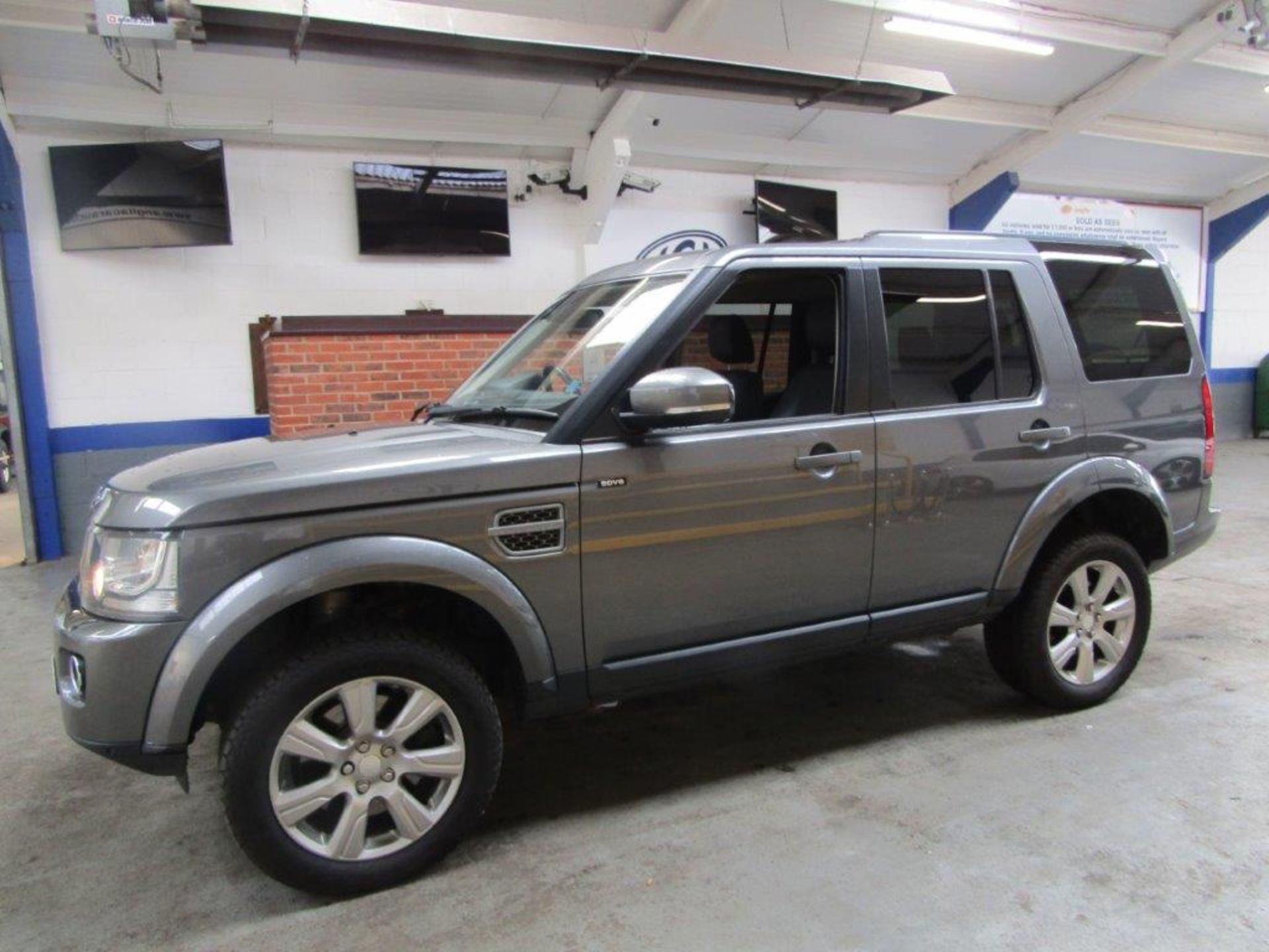 14 14 L/Rover Discovery XS SDV6