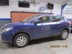 15 15 Nissan Qashqai Visia DCI