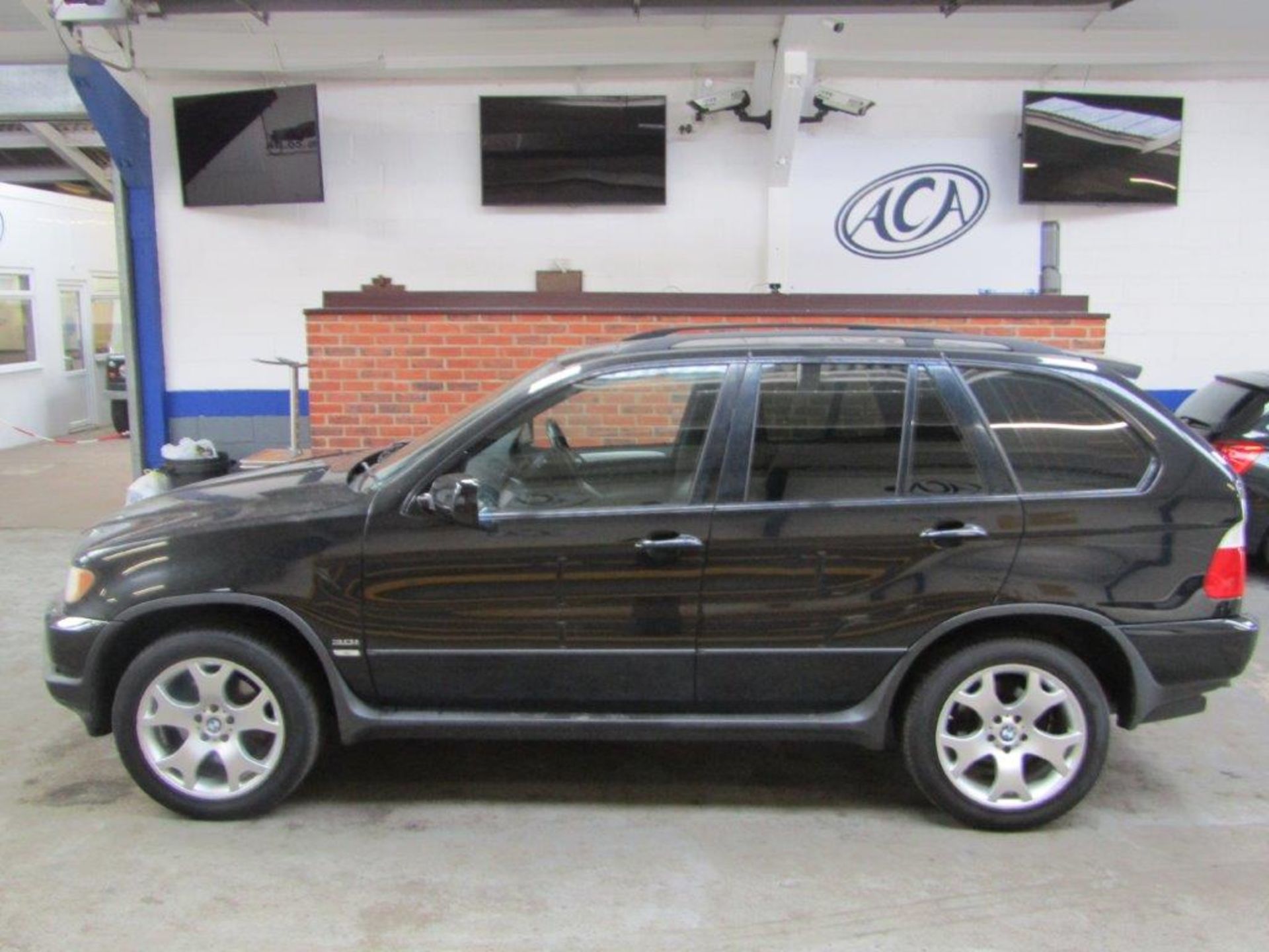 04 04 BMW X5 - Image 2 of 24