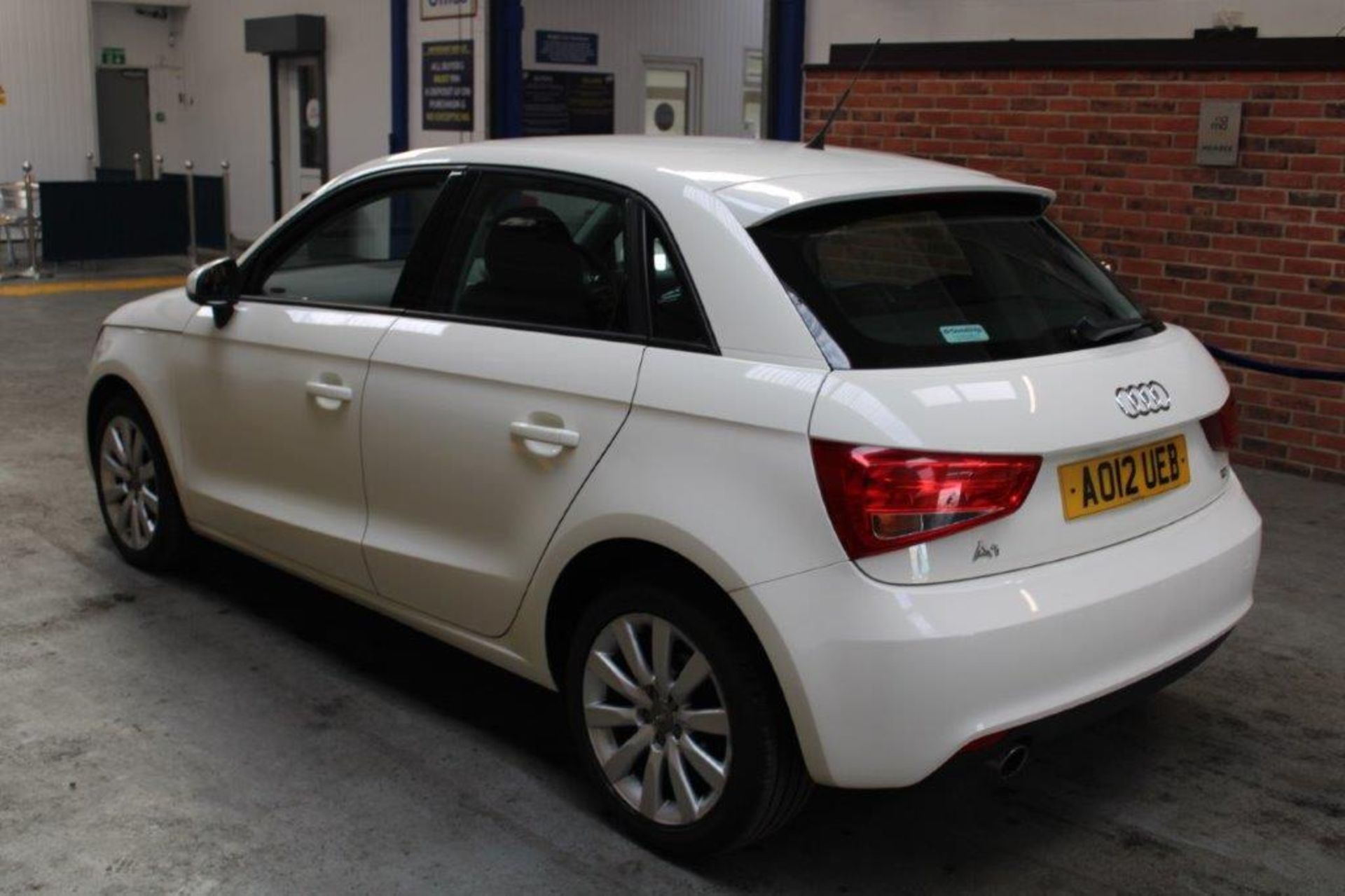 12 12 Audi A1 Sport TDI - Image 6 of 24