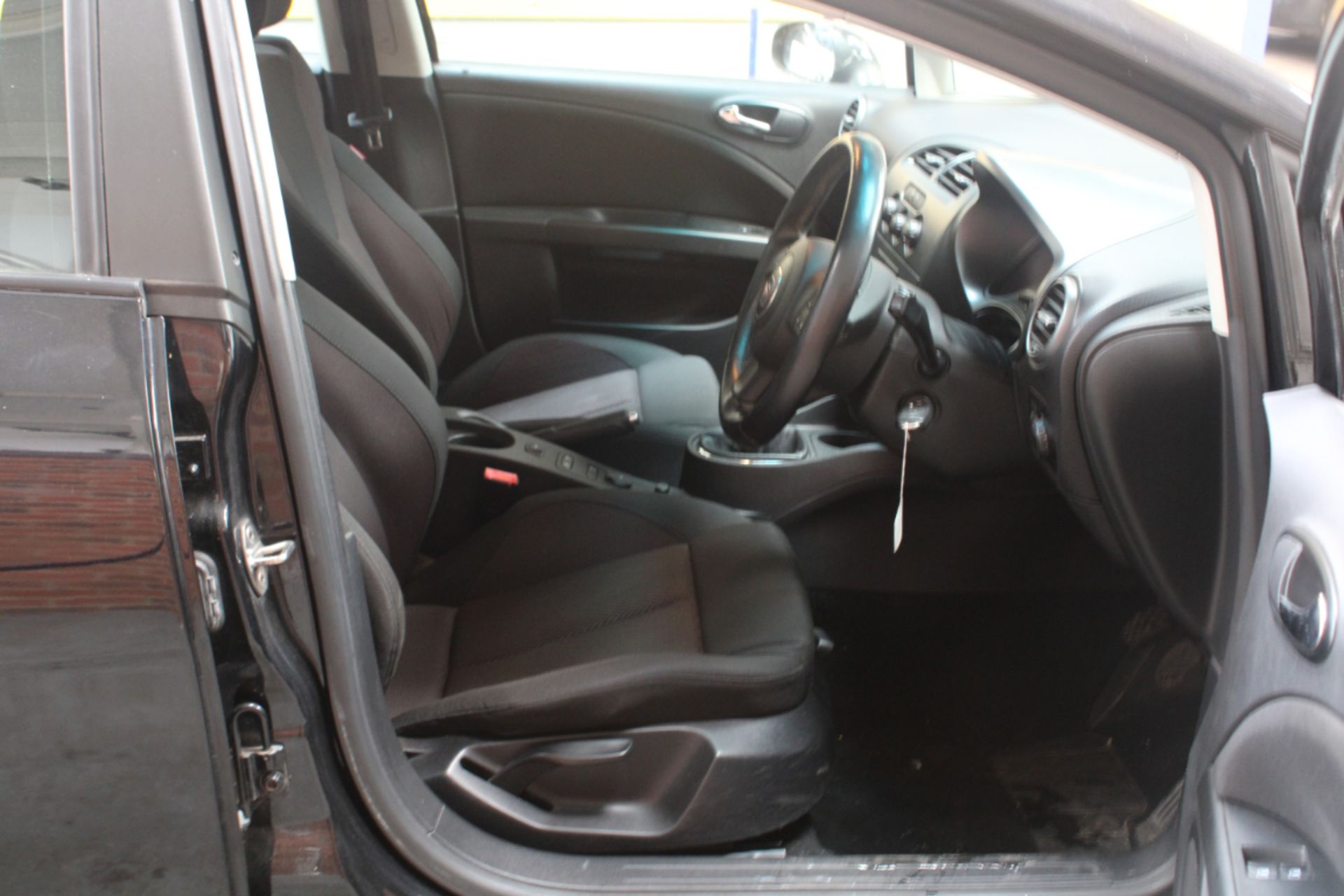 57 07 Seat Leon Sport TDI 105 - Image 21 of 24