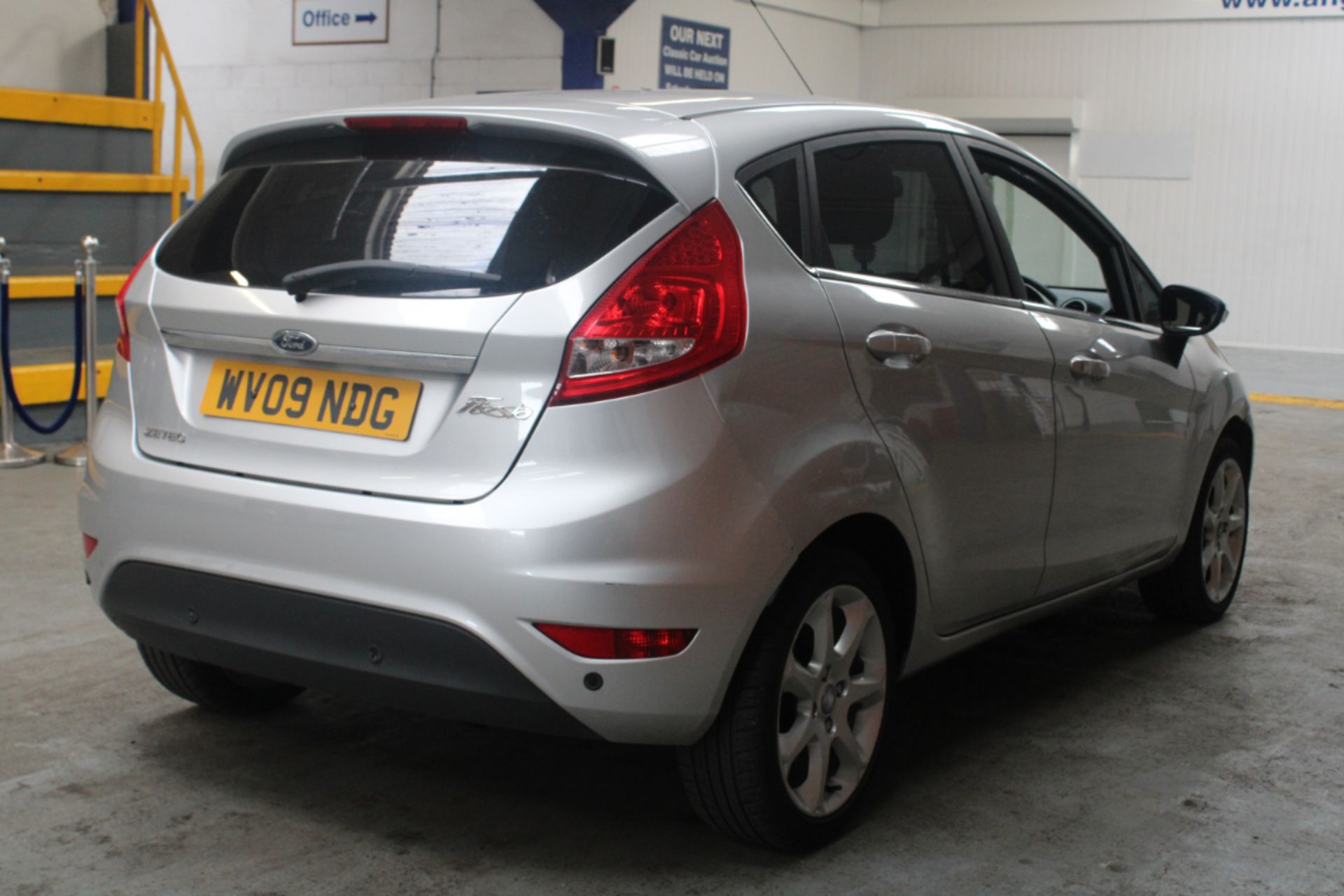 09 09 Ford Fiesta Zetec 96 - Image 3 of 27