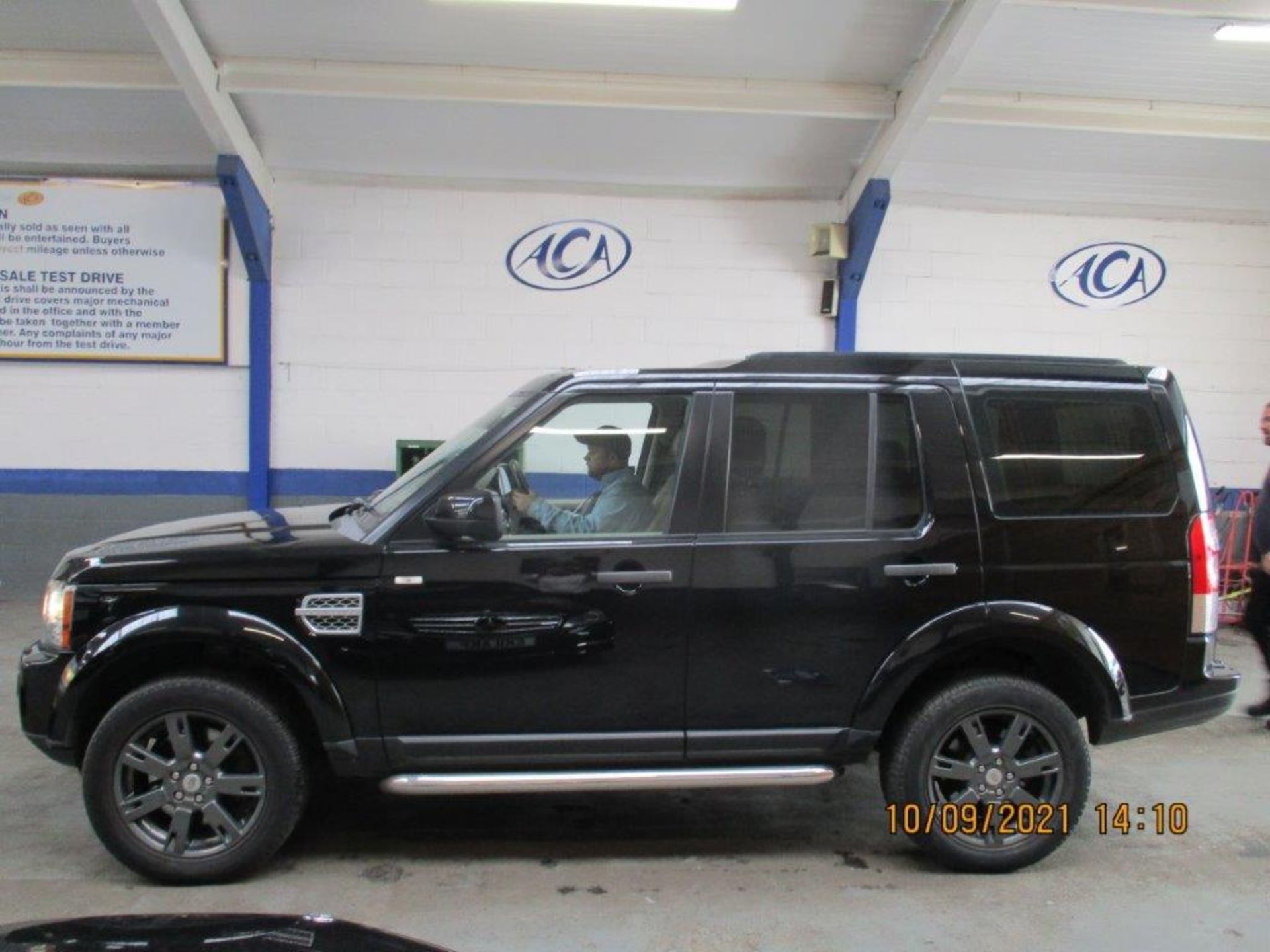 59 09 L/Rover Discovery XS TDV6 - Image 2 of 23