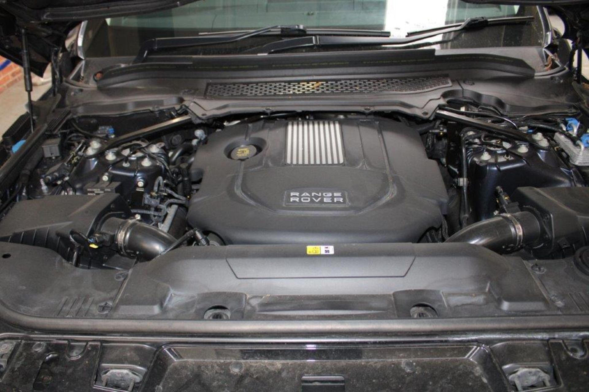 63 13 Range Rover Sport HSE SDV - Image 15 of 33