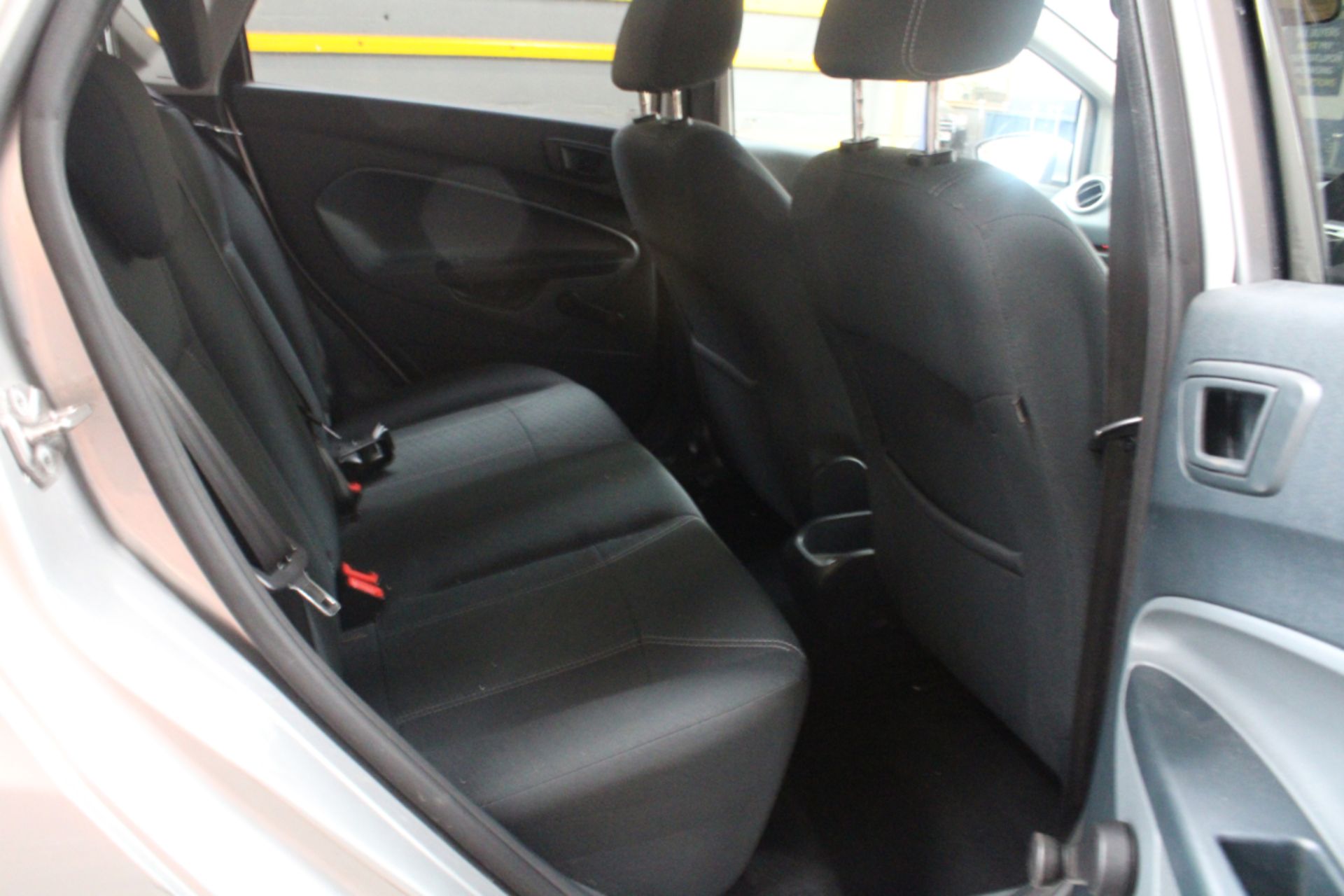 09 09 Ford Fiesta Zetec 96 - Image 23 of 27