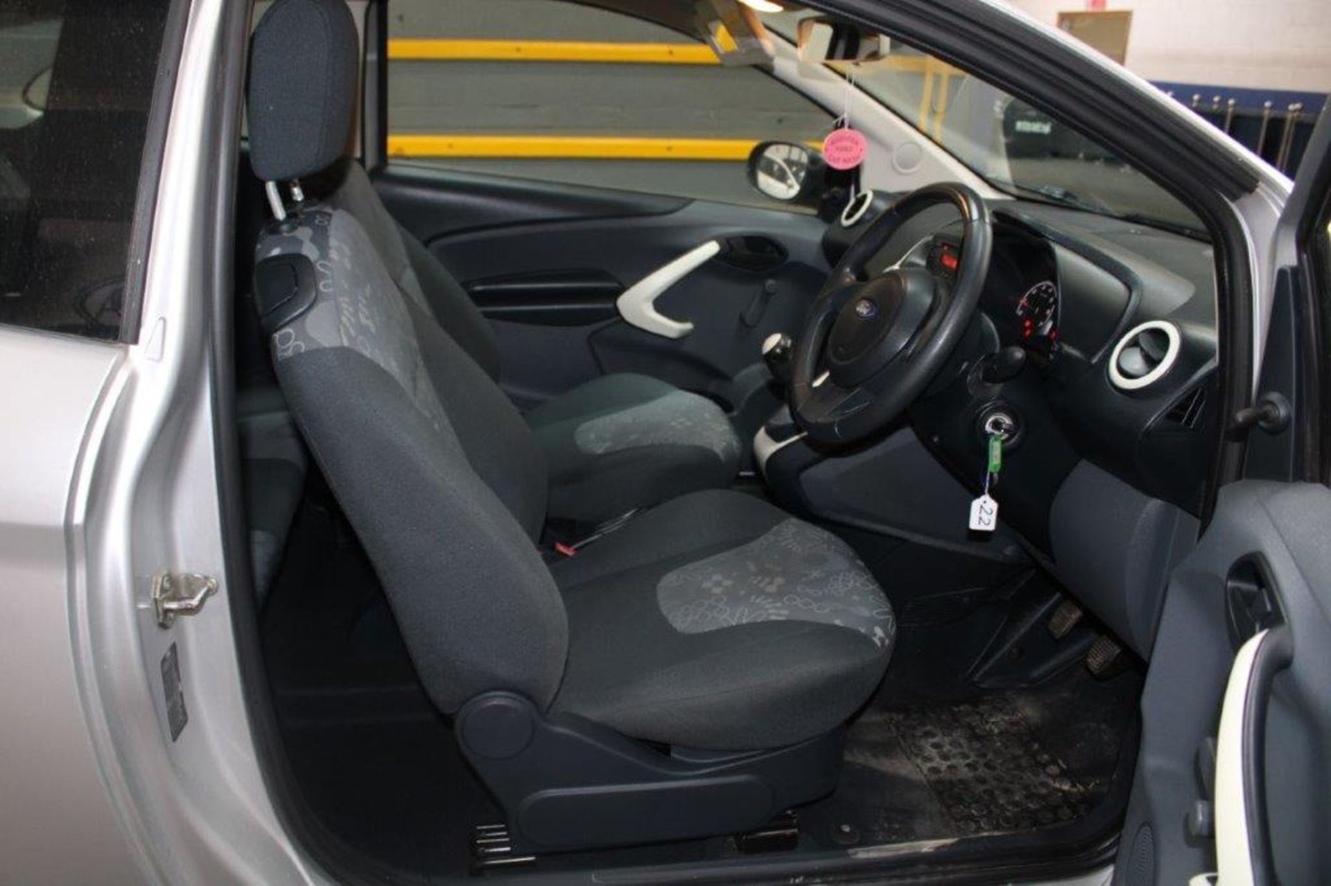 13 13 Ford KA Studio - Image 6 of 24