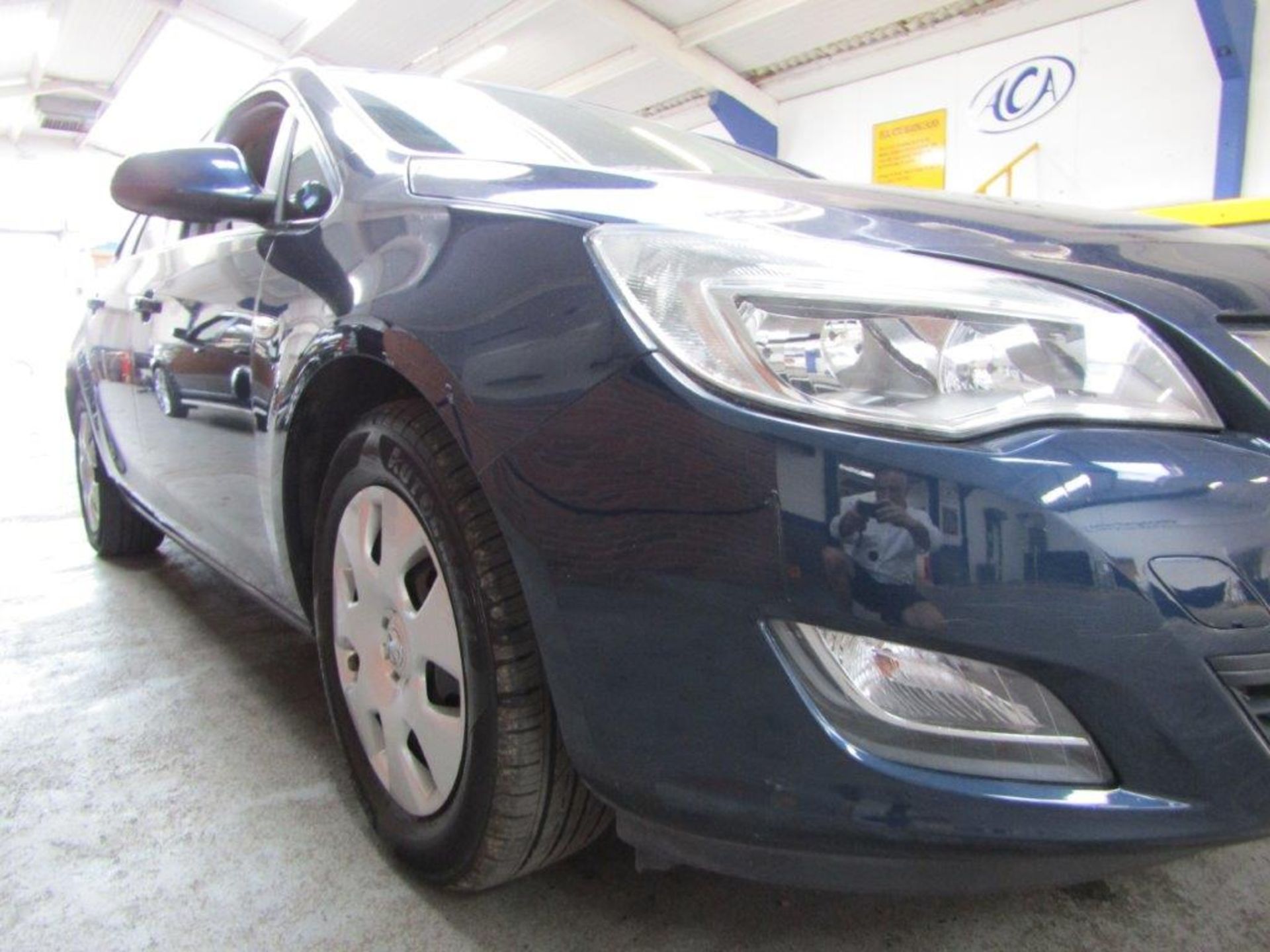 11 11 Vauxhall Astra Exclusiv CDTI - Image 12 of 19