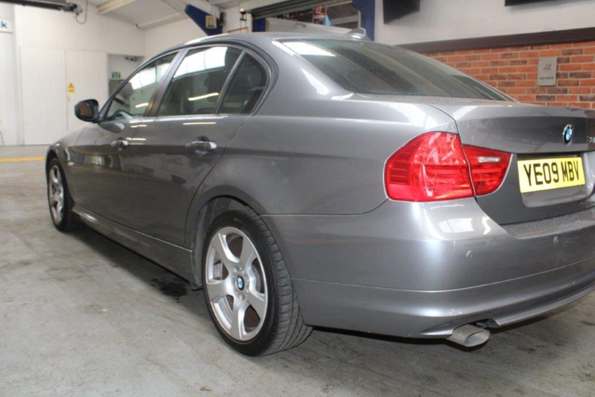 09 09 BMW 318D ES - Image 13 of 16