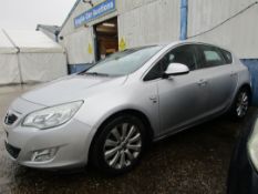 61 11 Vauxhall Astra Elite