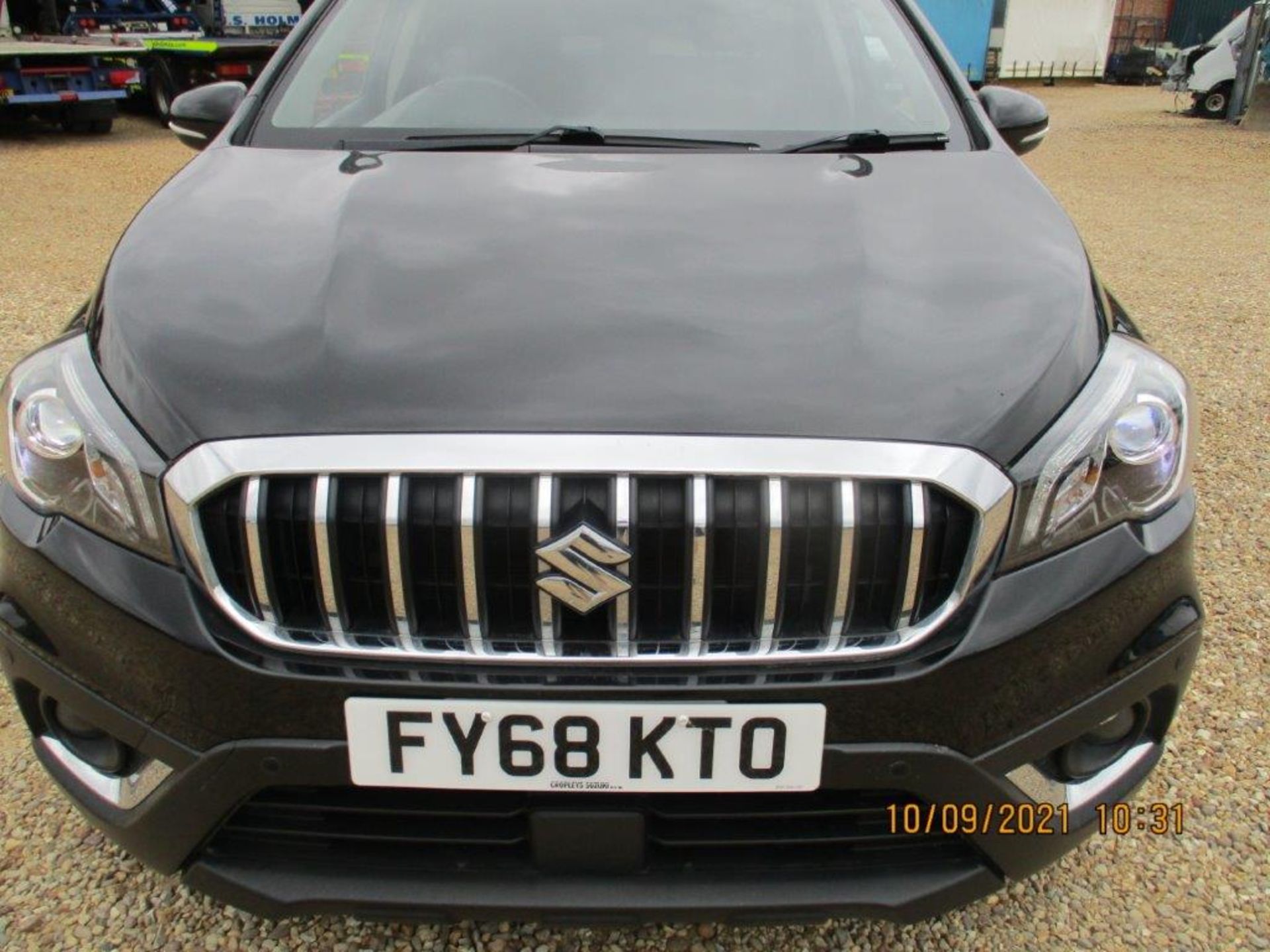 68 18 Suzuki SX4 S-Cross SZ-T - Image 3 of 28