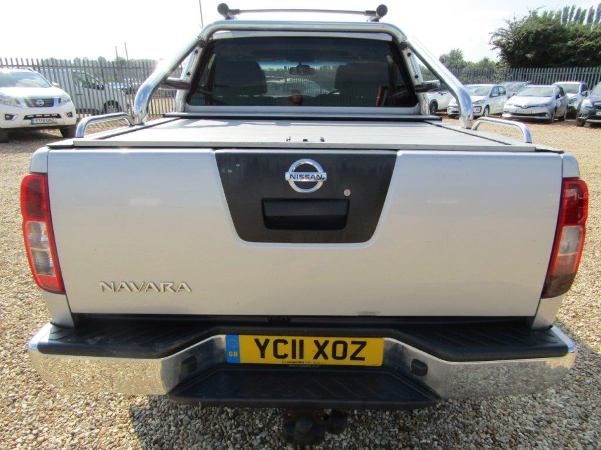 11 11 Nissan Navara Tekna D/C - Image 3 of 31