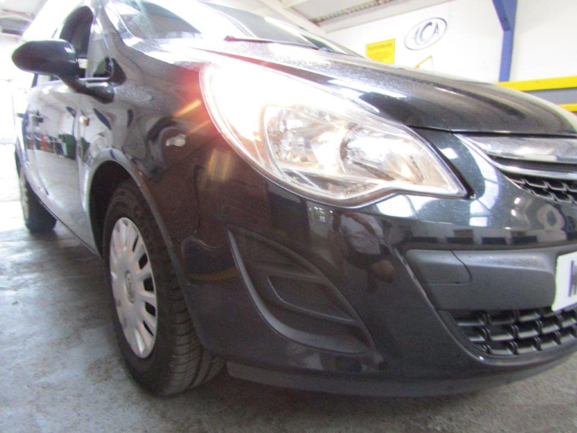 12 12 Vauxhall Corsa S A/C - Image 3 of 16