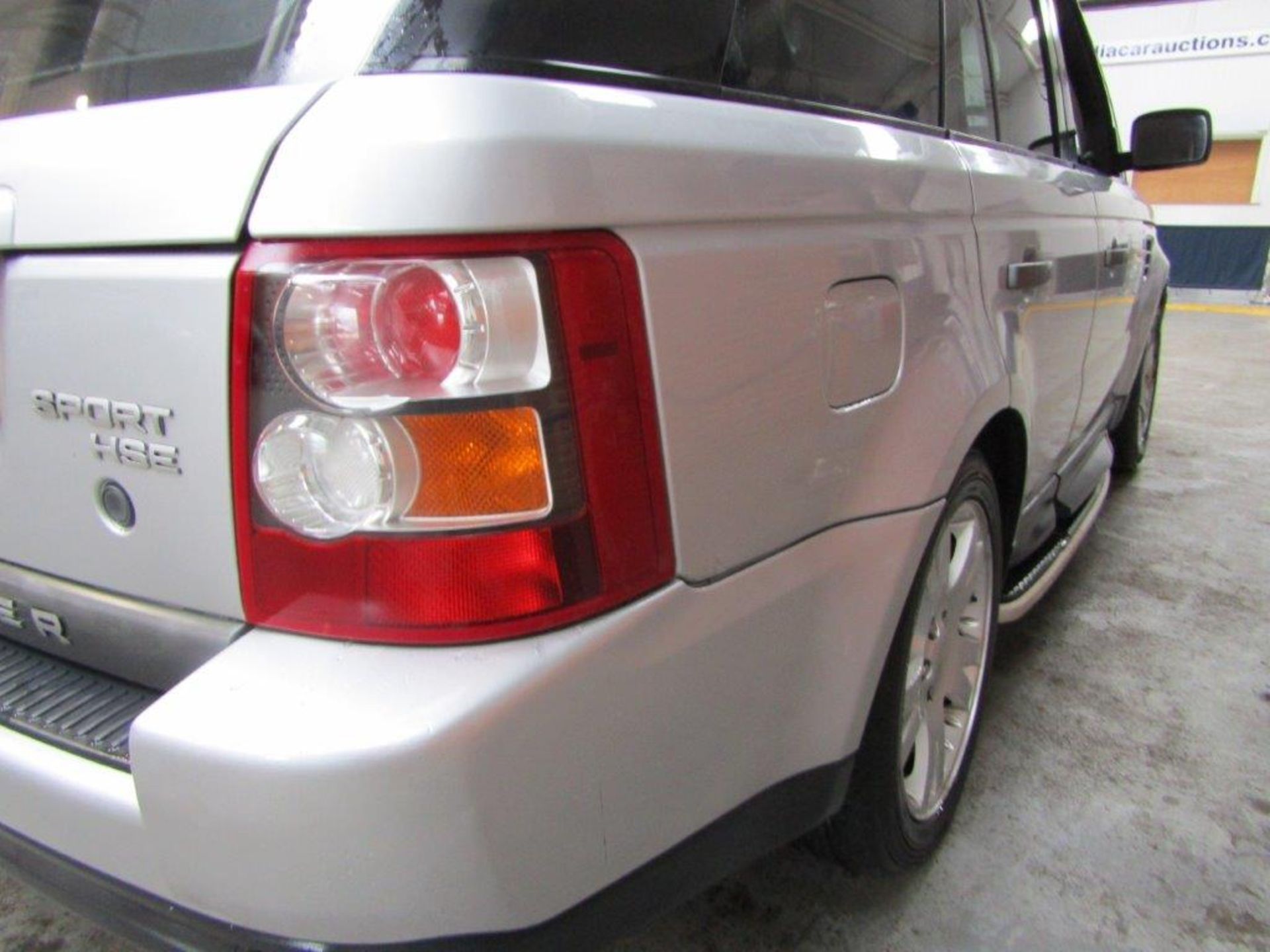 55 05 Range Rover SPT TDV HSE - Image 7 of 20