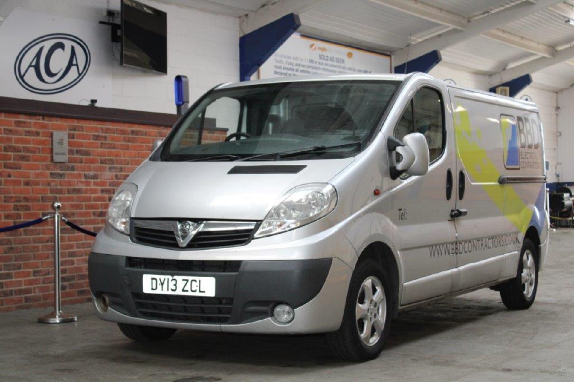 13 13 Vauxhall Vivaro 2900 Sportive