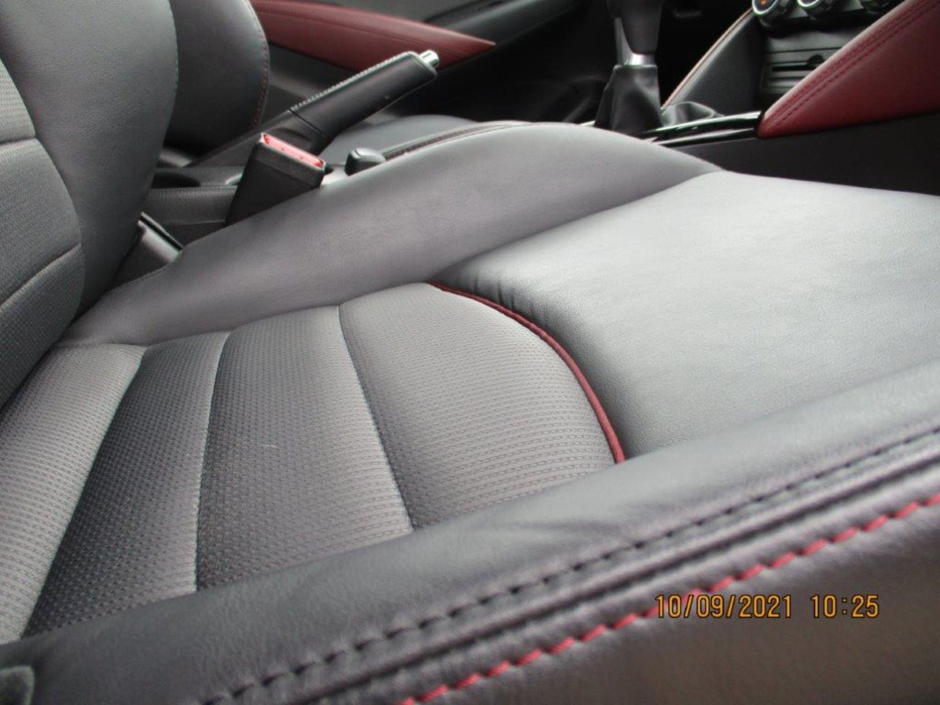 16 16 Mazda CX-3 Sport Nav - Image 6 of 26