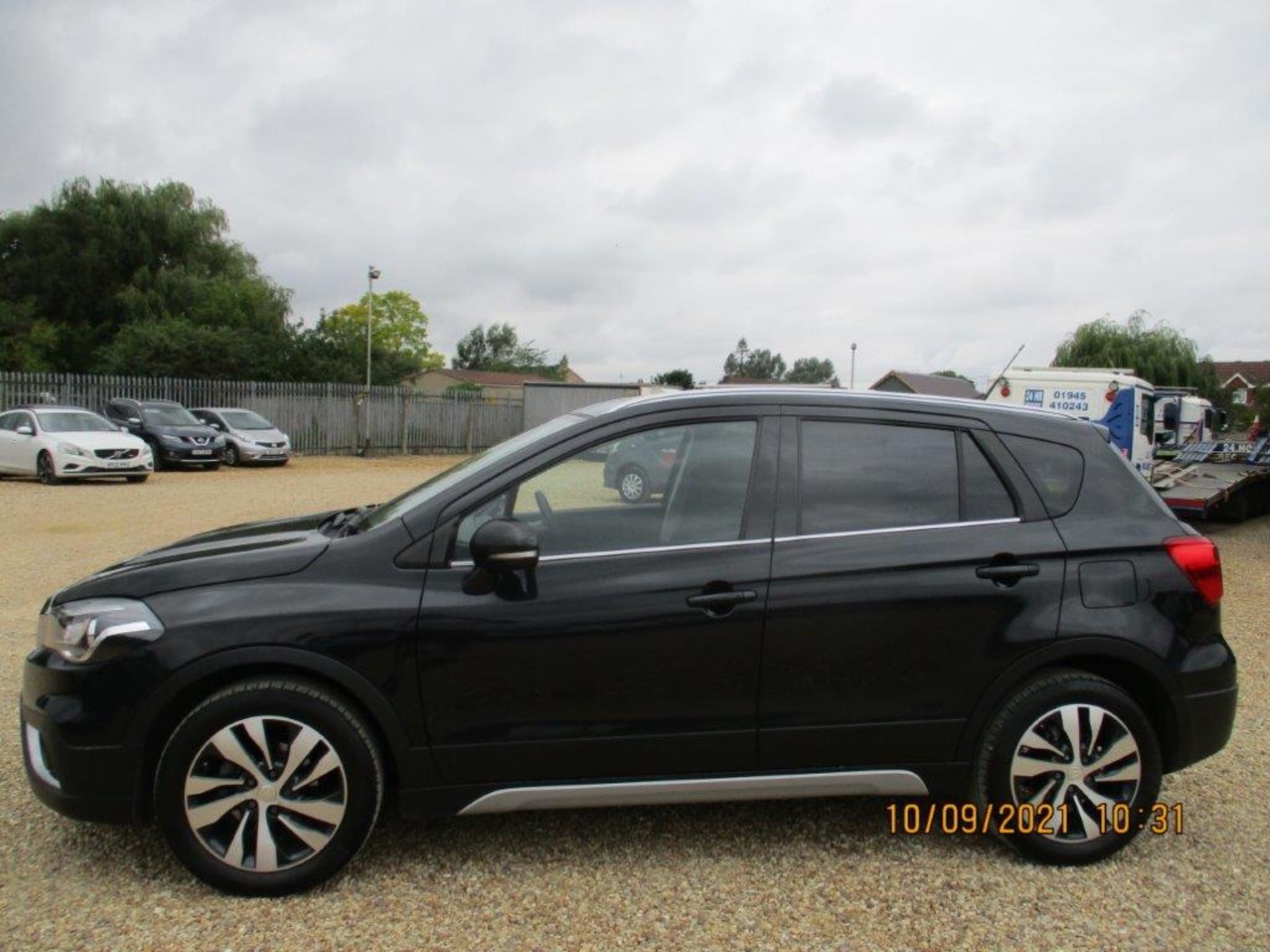 68 18 Suzuki SX4 S-Cross SZ-T - Image 2 of 28