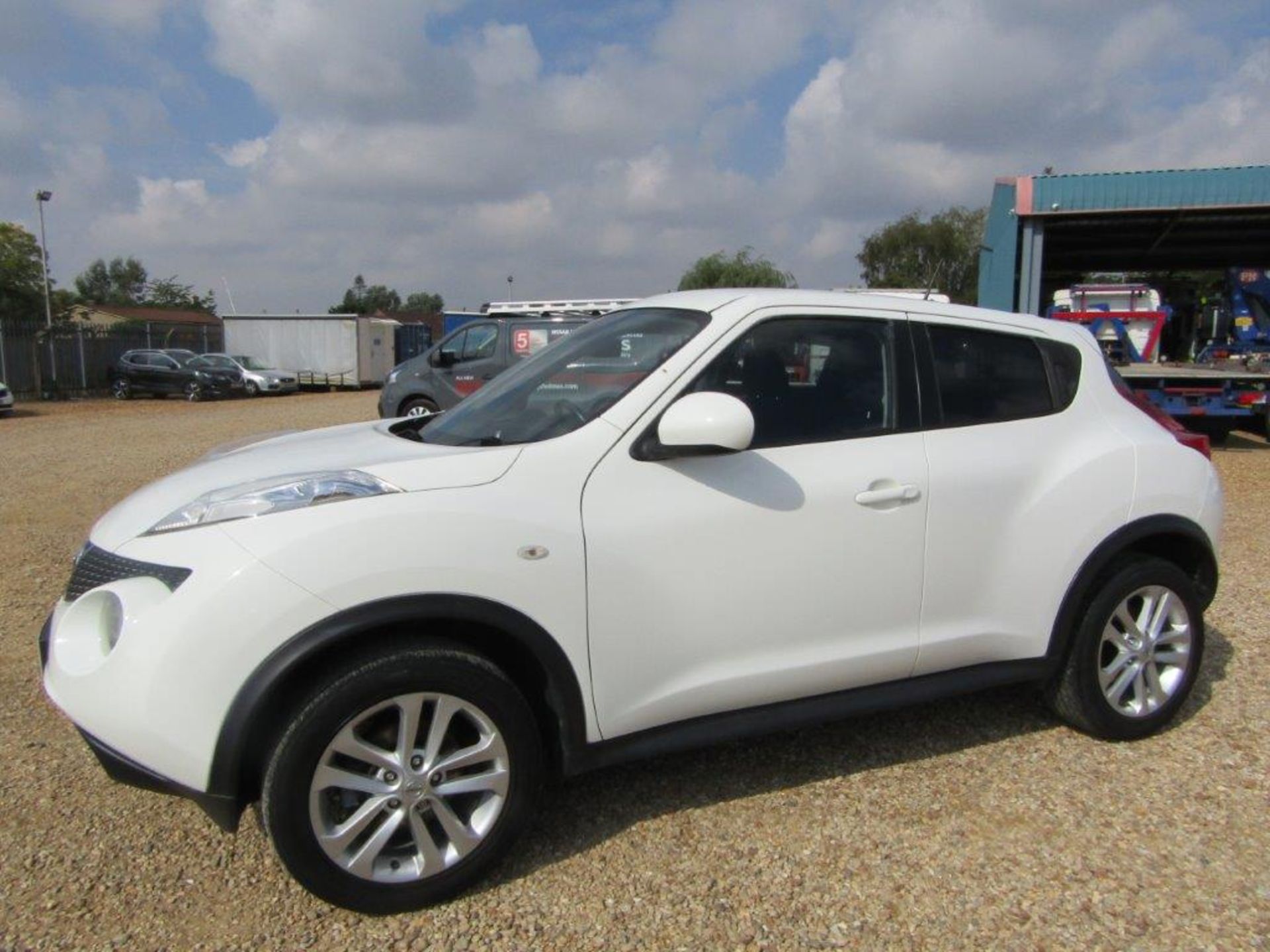 61 11 Nissan Juke Acenta Sport