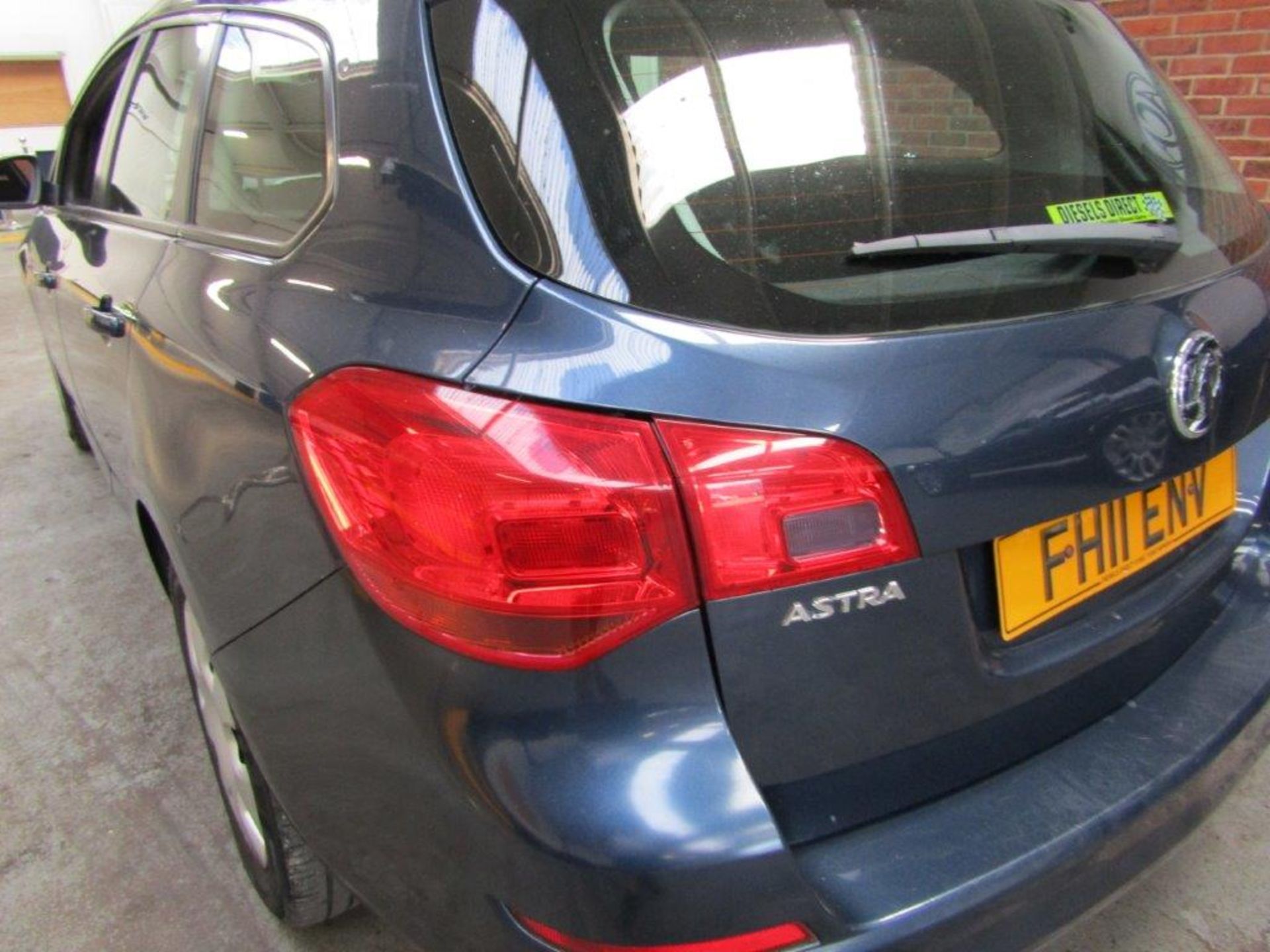 11 11 Vauxhall Astra Exclusiv CDTI - Image 8 of 19