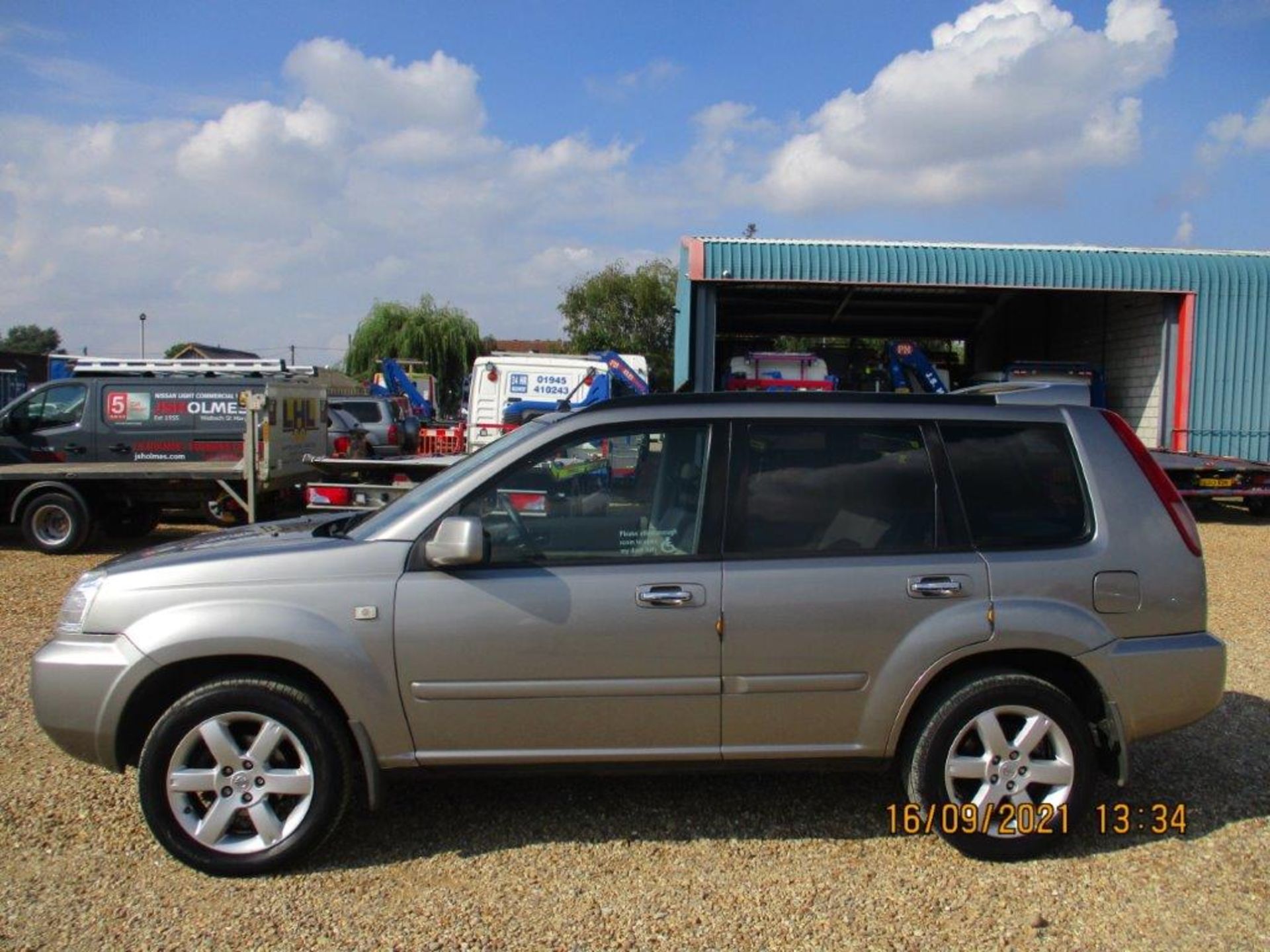 56 06 Nissan X Trail Columbia DCI - Image 2 of 24