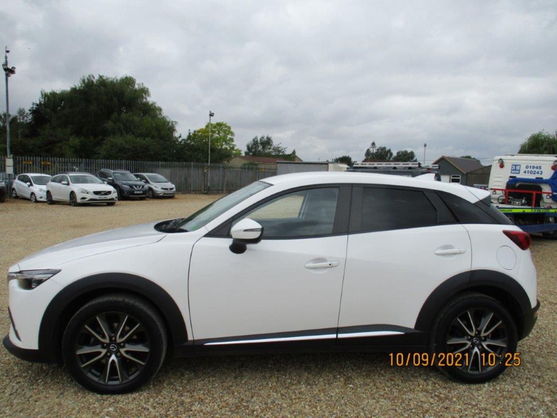 16 16 Mazda CX-3 Sport Nav - Image 2 of 26