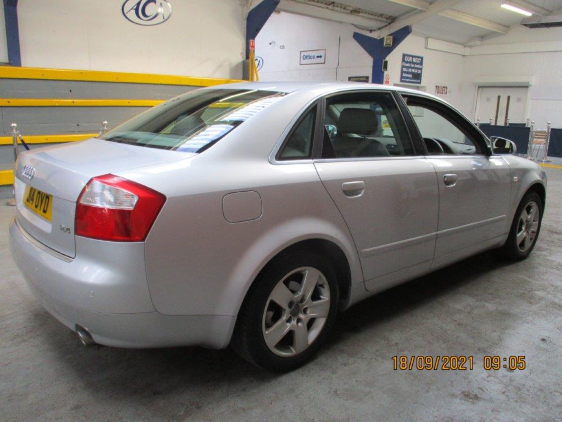 53 04 Audi A4 SE Auto - Image 15 of 23