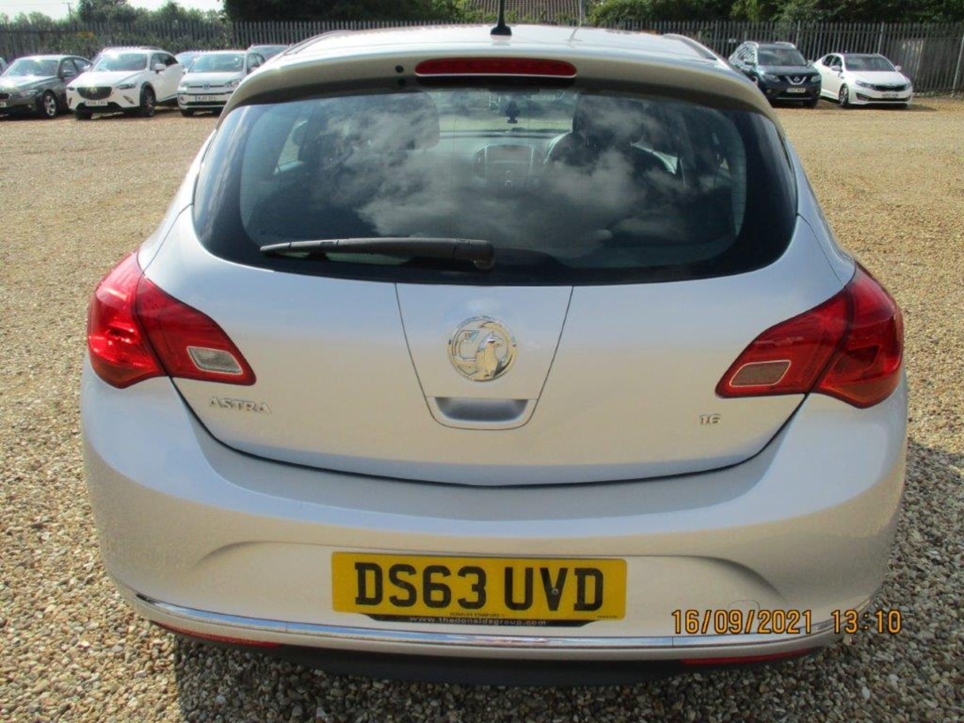 63 13 Vauxhall Astra Exclusiv - Image 17 of 18