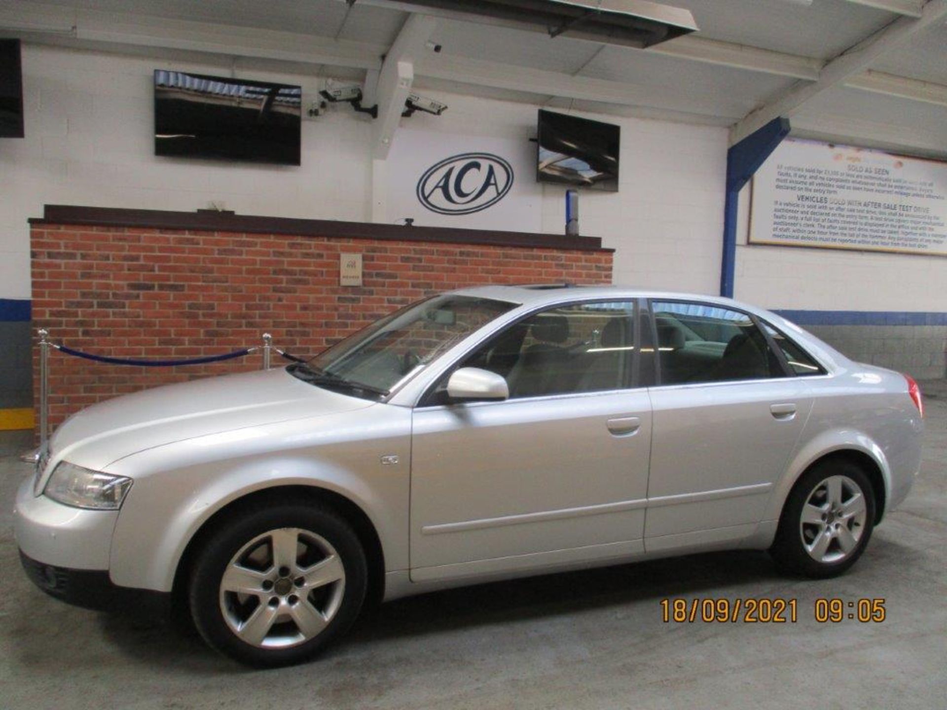 53 04 Audi A4 SE Auto