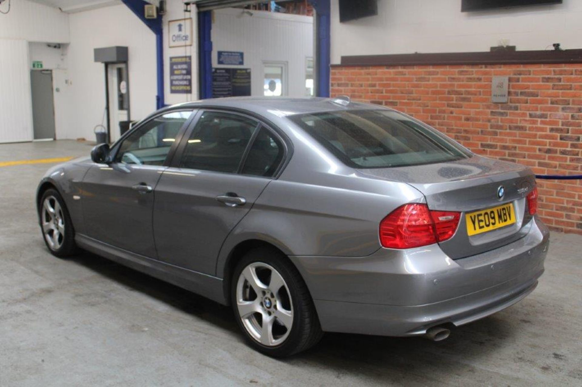 09 09 BMW 318D ES - Image 6 of 16