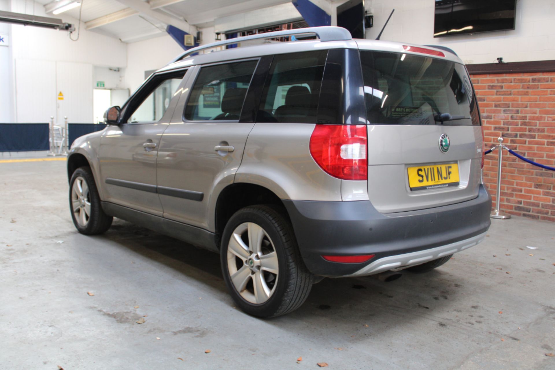 11 11 Skoda Yeti SE TSI - Image 6 of 21