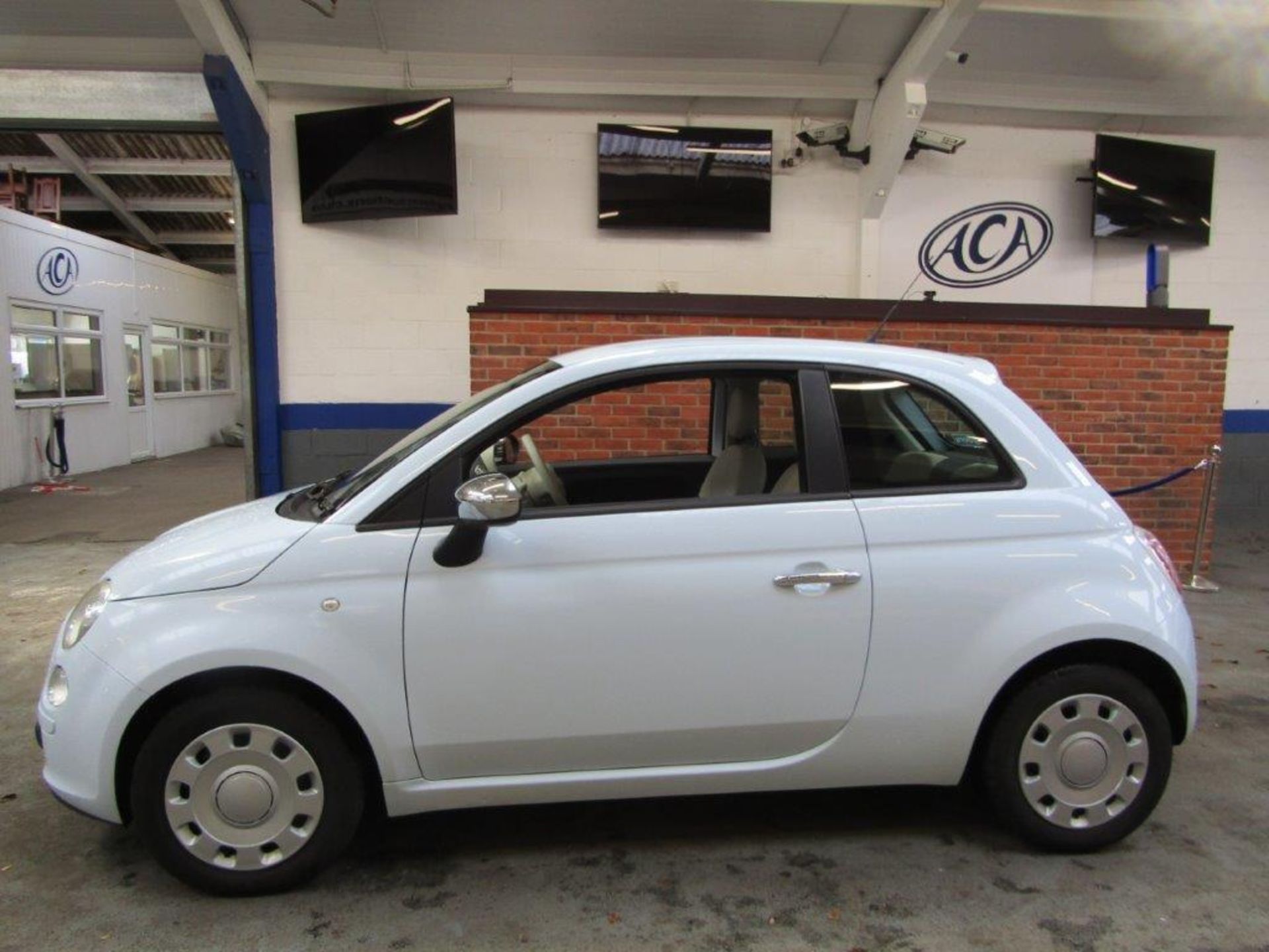 10 10 Fiat 500 Pop - Image 2 of 19