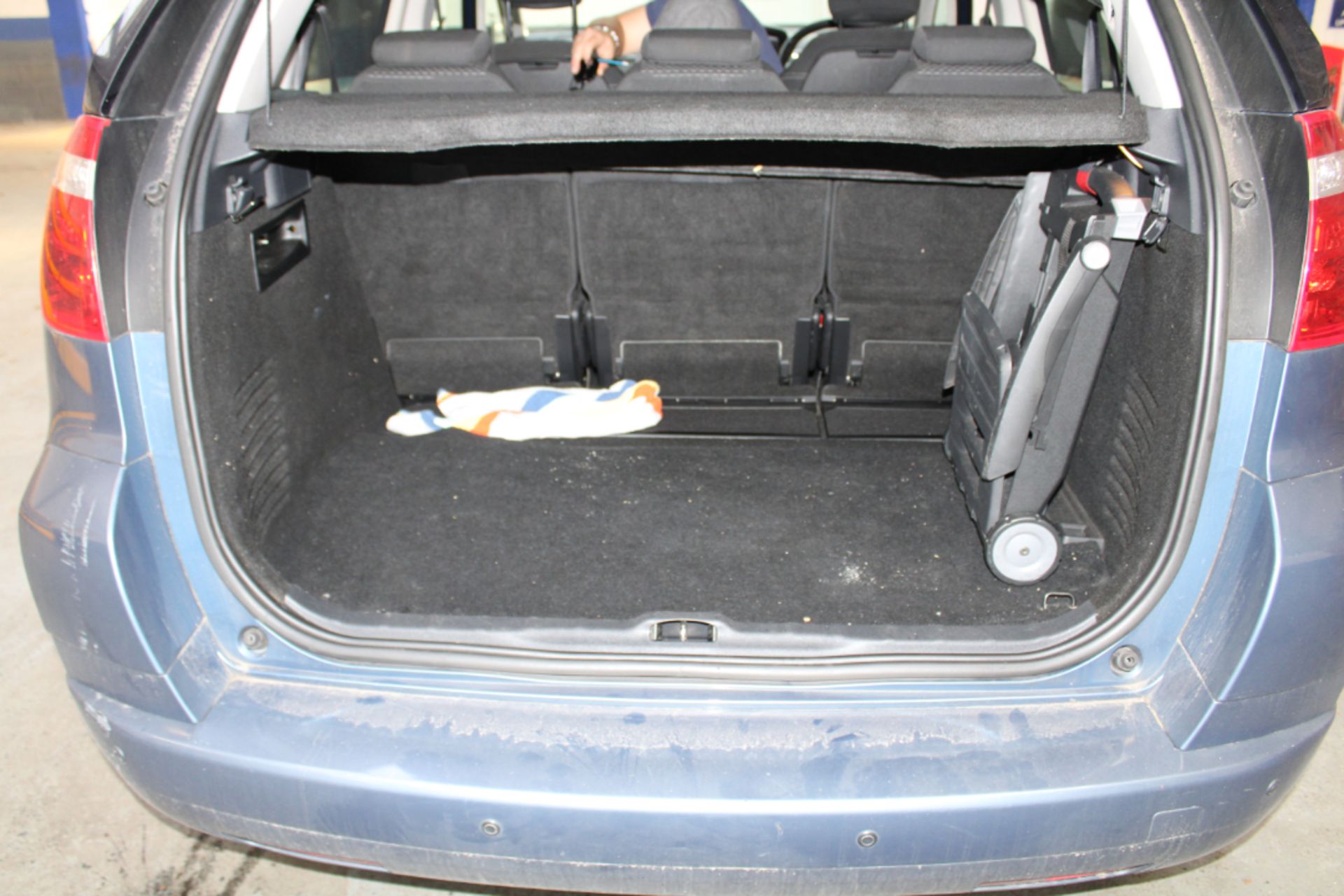 09 09 Citroen C4 Picasso VTR+ - Image 17 of 24