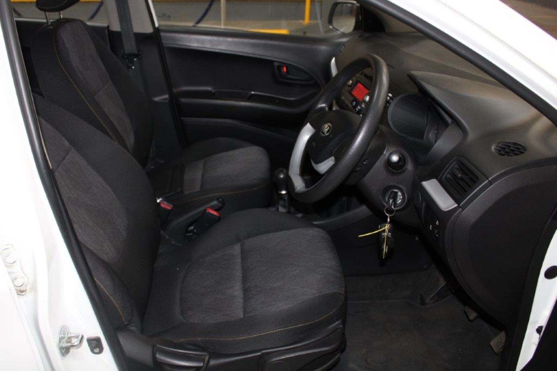 62 12 Kia Picanto 1 - Image 7 of 21