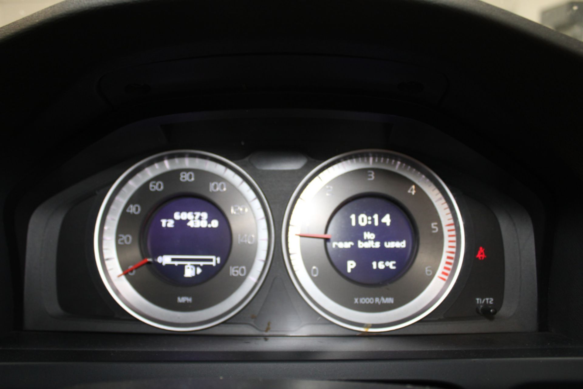 13 13 Volvo V60 SE D2 - Image 11 of 18