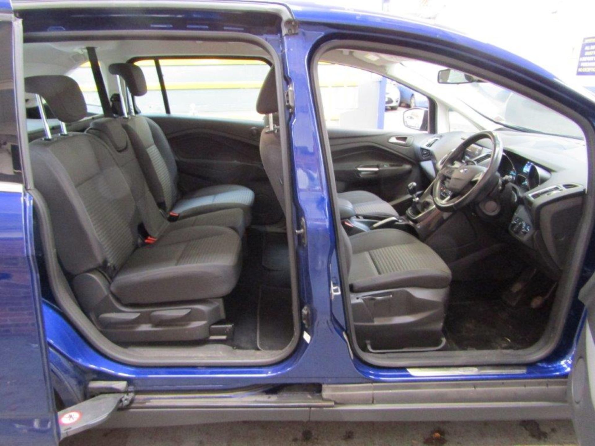 65 15 Ford Grand C Max Titanium TDCI - Image 19 of 22