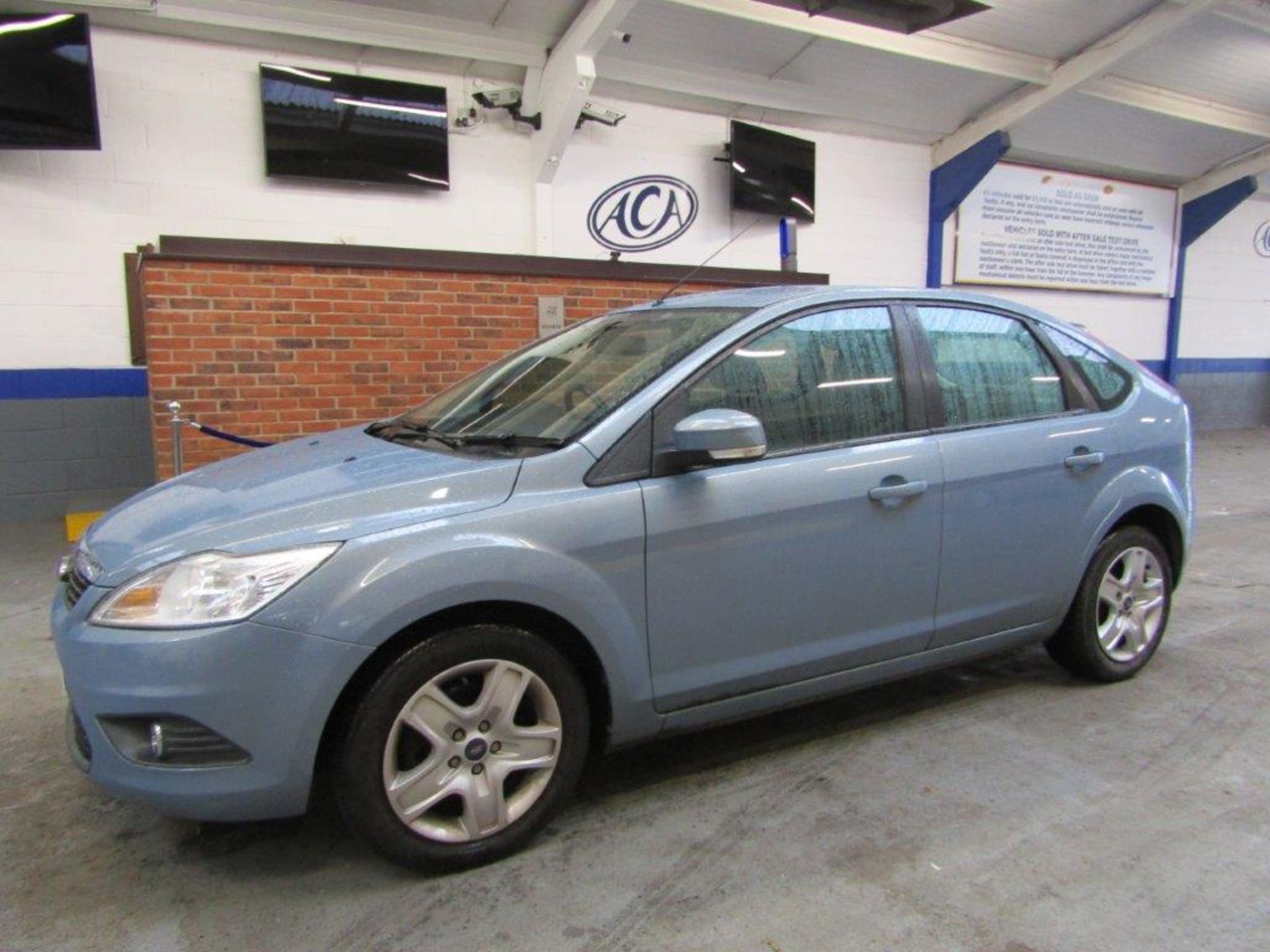09 09 Ford Focus Style 100
