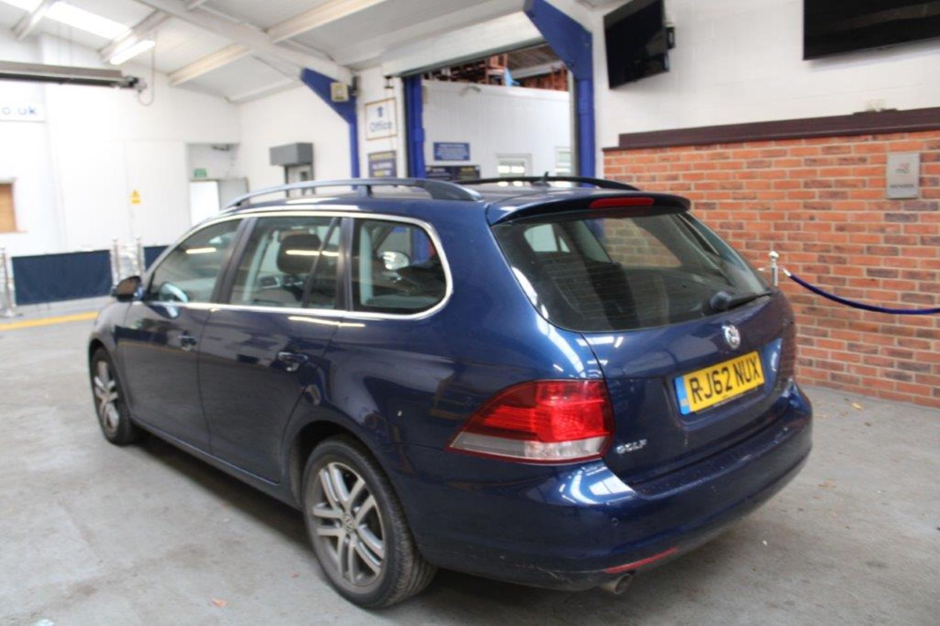 62 13 VW Golf SE Bluemtion TDI - Image 3 of 17