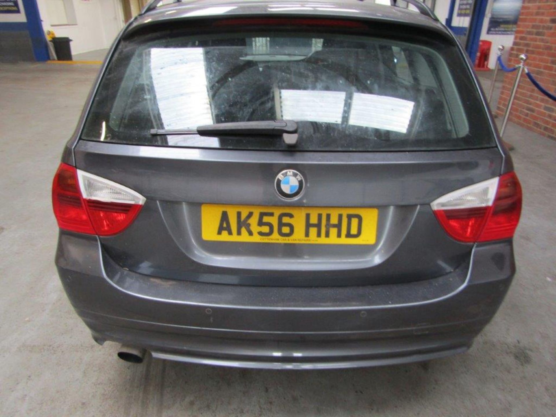 56 06 BMW 318I SE Touring - Image 3 of 15