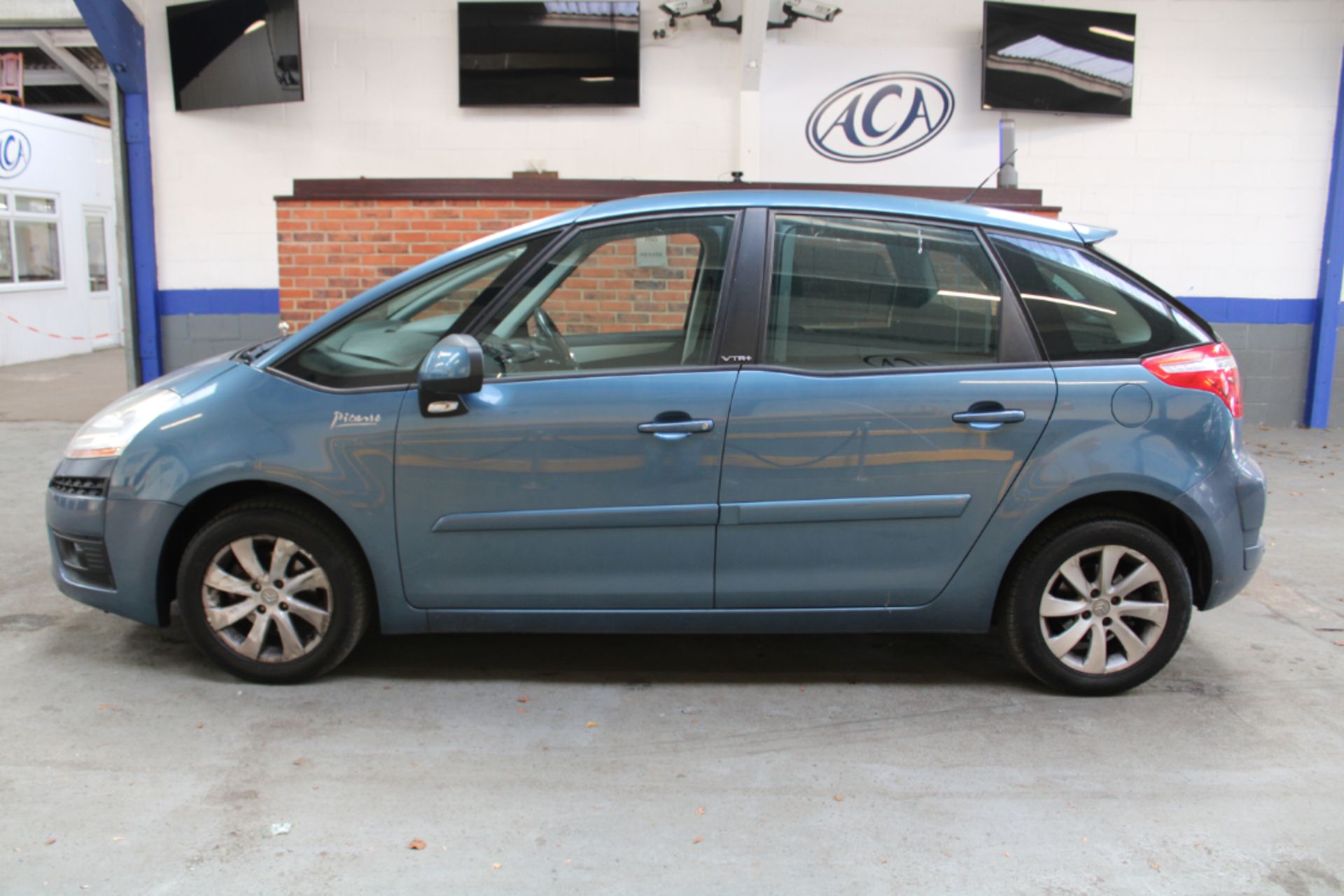 09 09 Citroen C4 Picasso VTR+ - Image 7 of 24