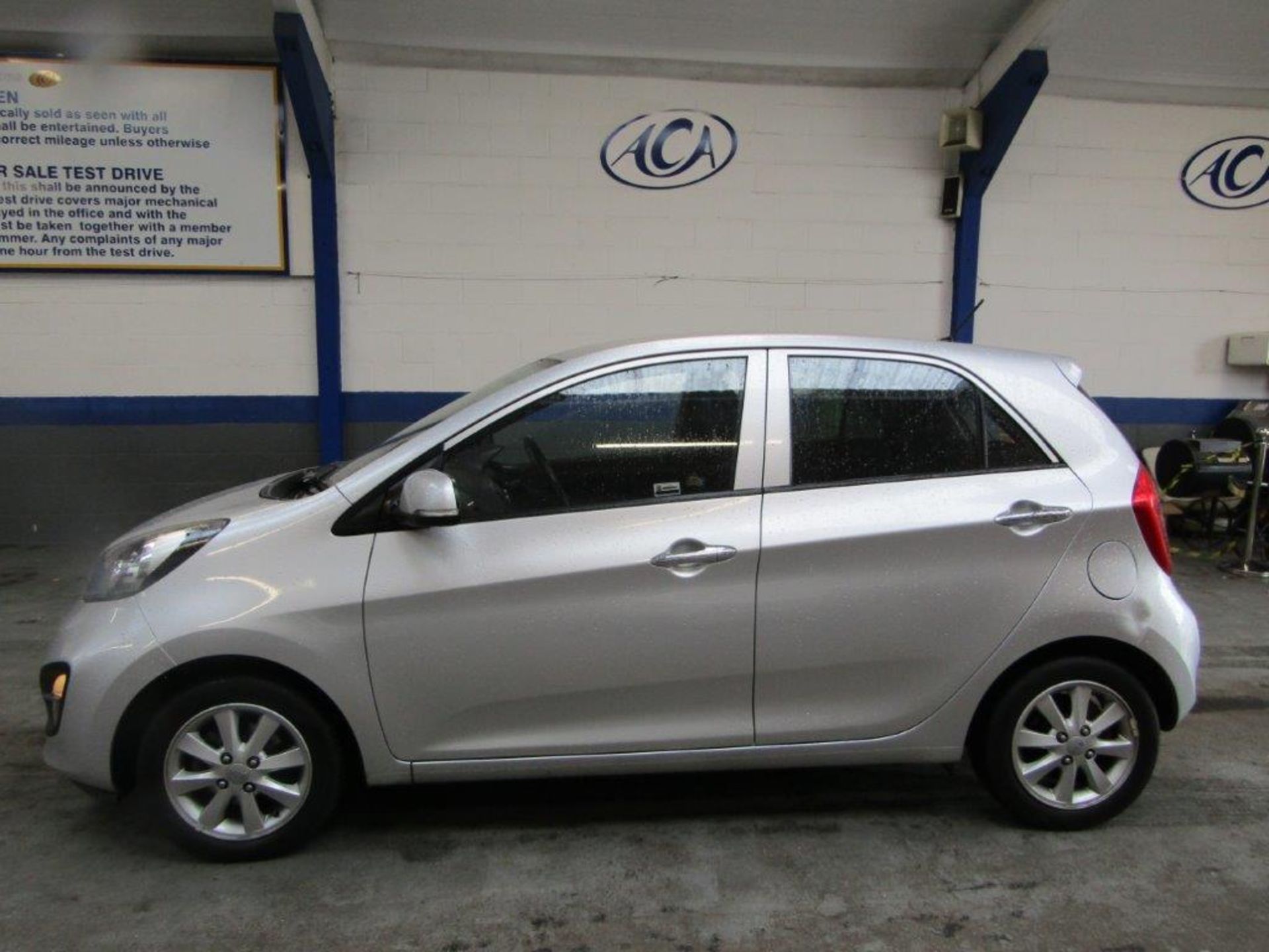 61 11 Kia Picanto 2 - Image 2 of 19